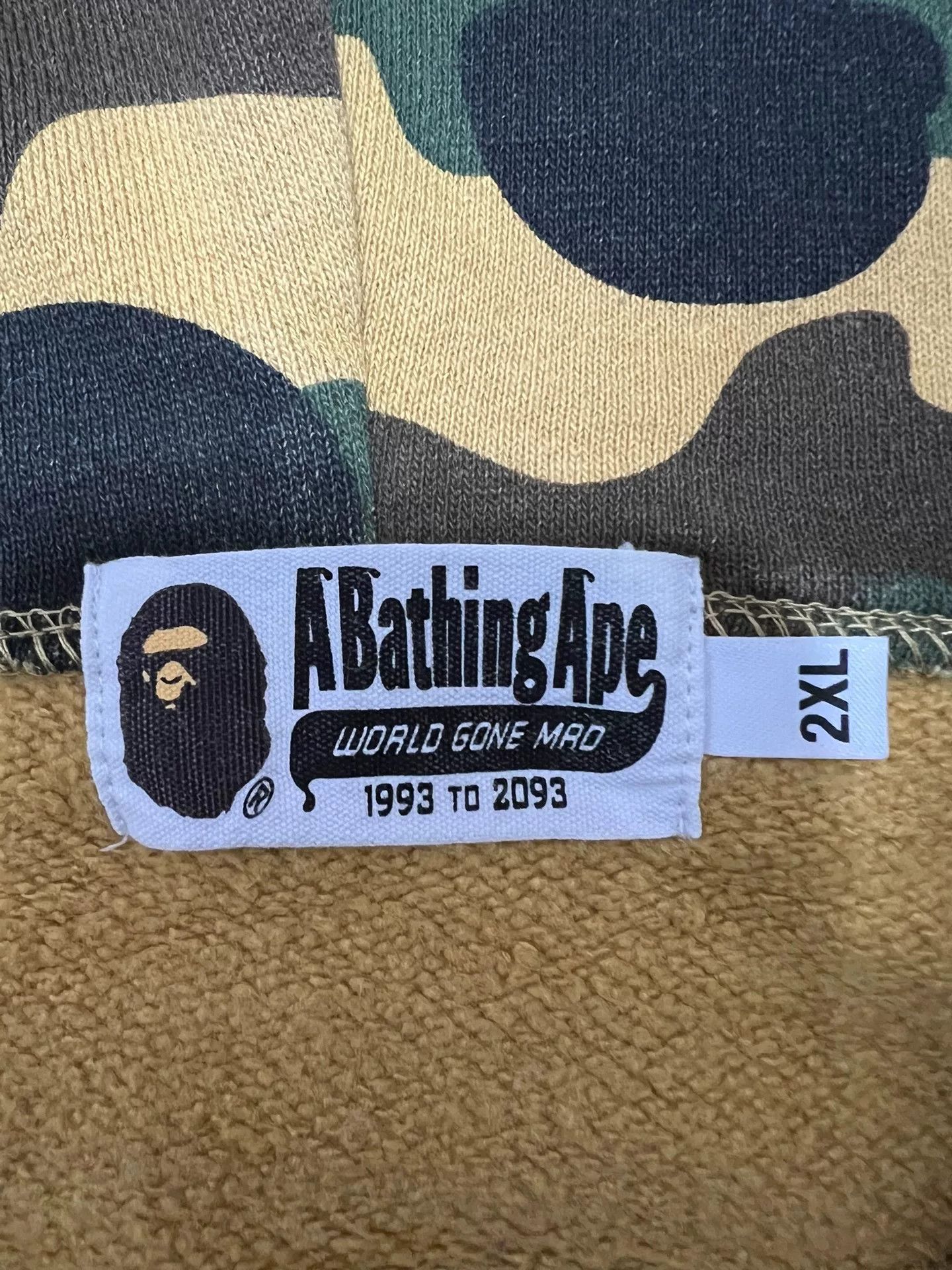 Bape Bape Collab Camo Multi Hoodie xxl Men Size US XXL / EU 58 / 5 - 3 Thumbnail