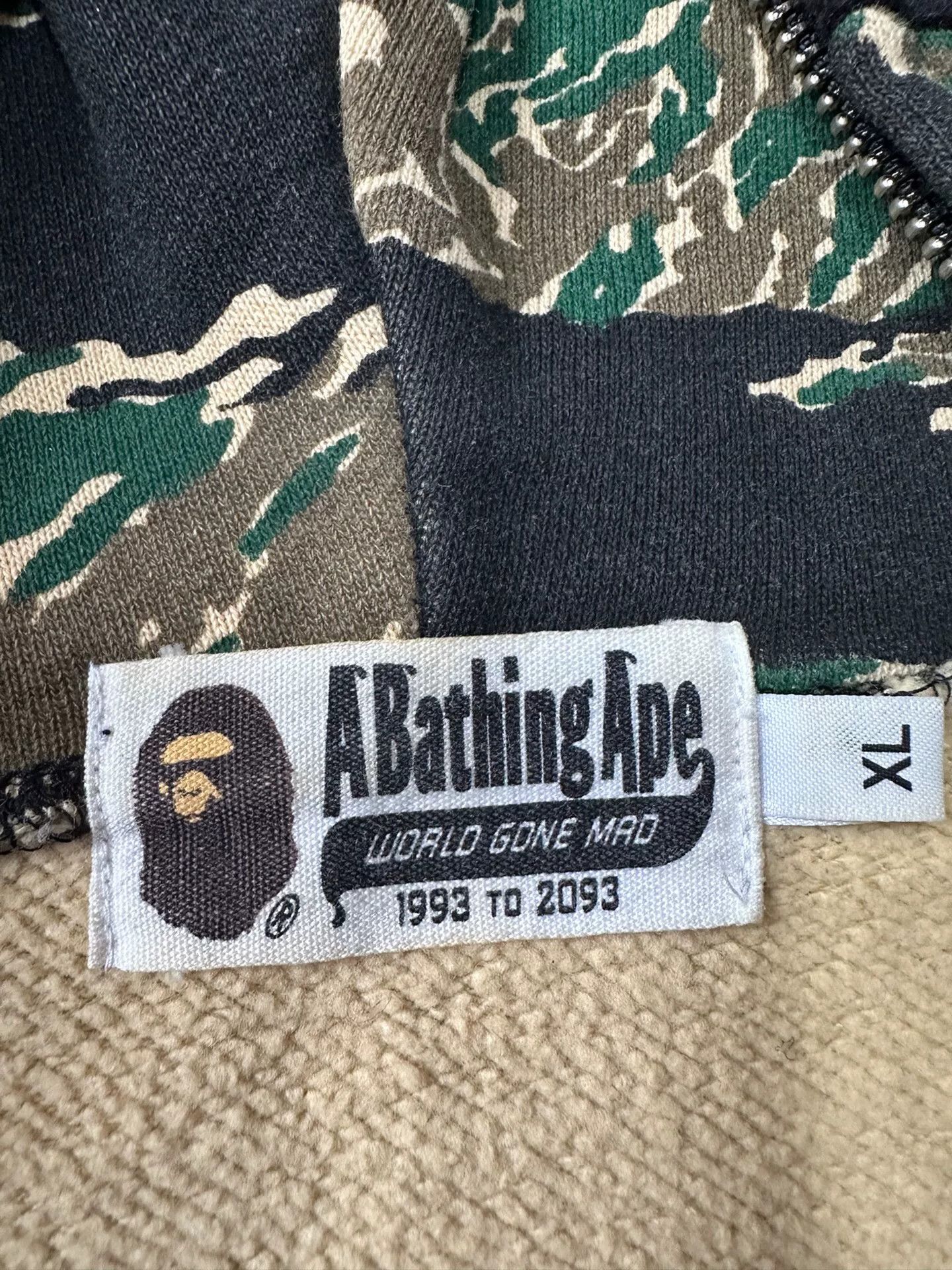 Bape Bape Shark Multi Light Jacket xl Men Size US XL / EU 56 / 4 - 6 Thumbnail