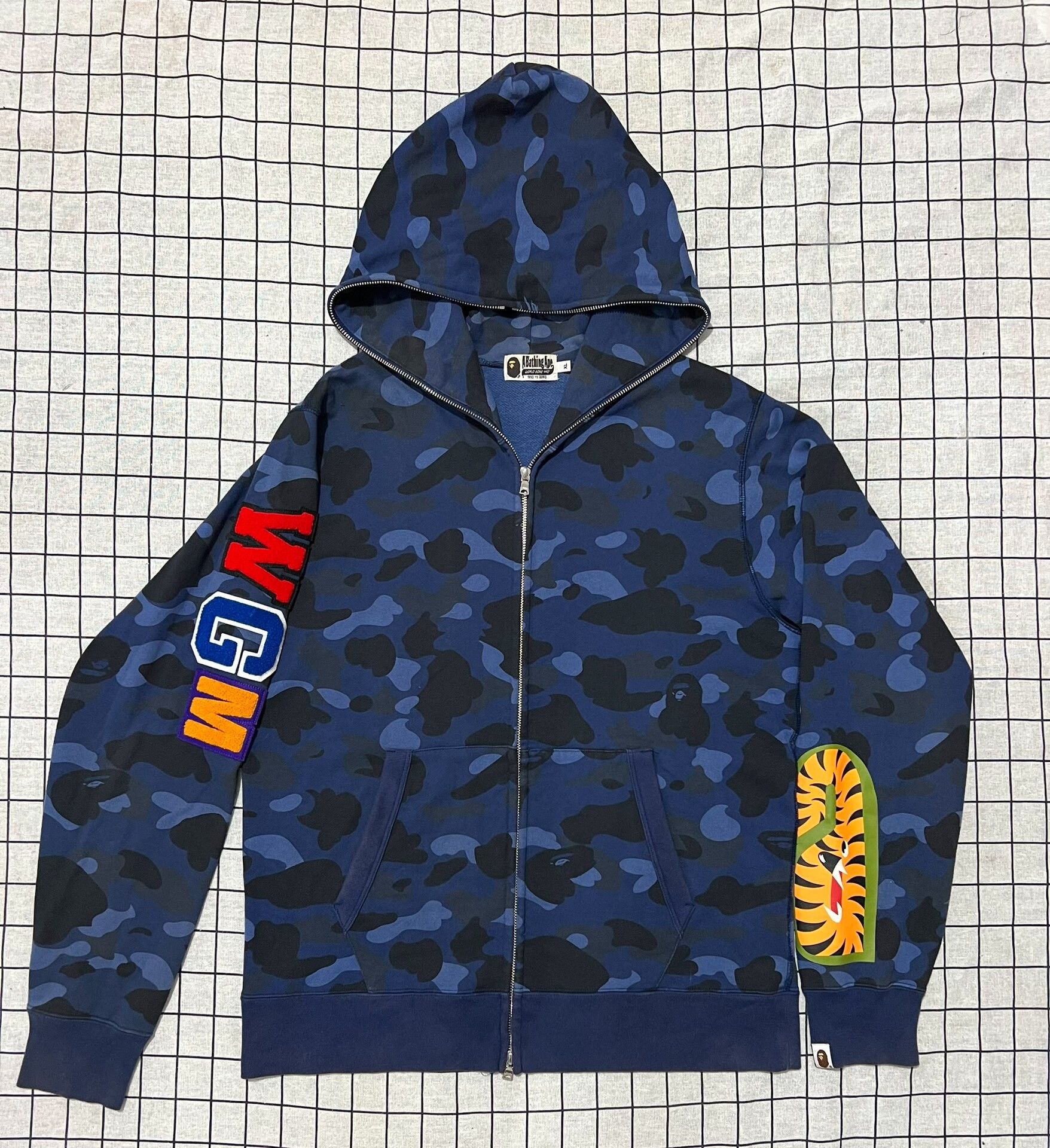 Bape Bape Shark Camo Multi Hoodie xl Men Size US XL / EU 56 / 4 - 2 Thumbnail
