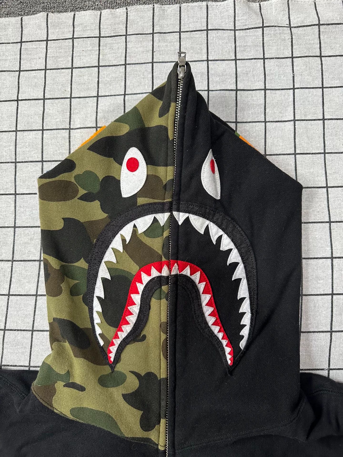 Bape Bape Collab Camo White Light Jacket xxl Men Size US XXL / EU 58 / 5 - 3 Thumbnail