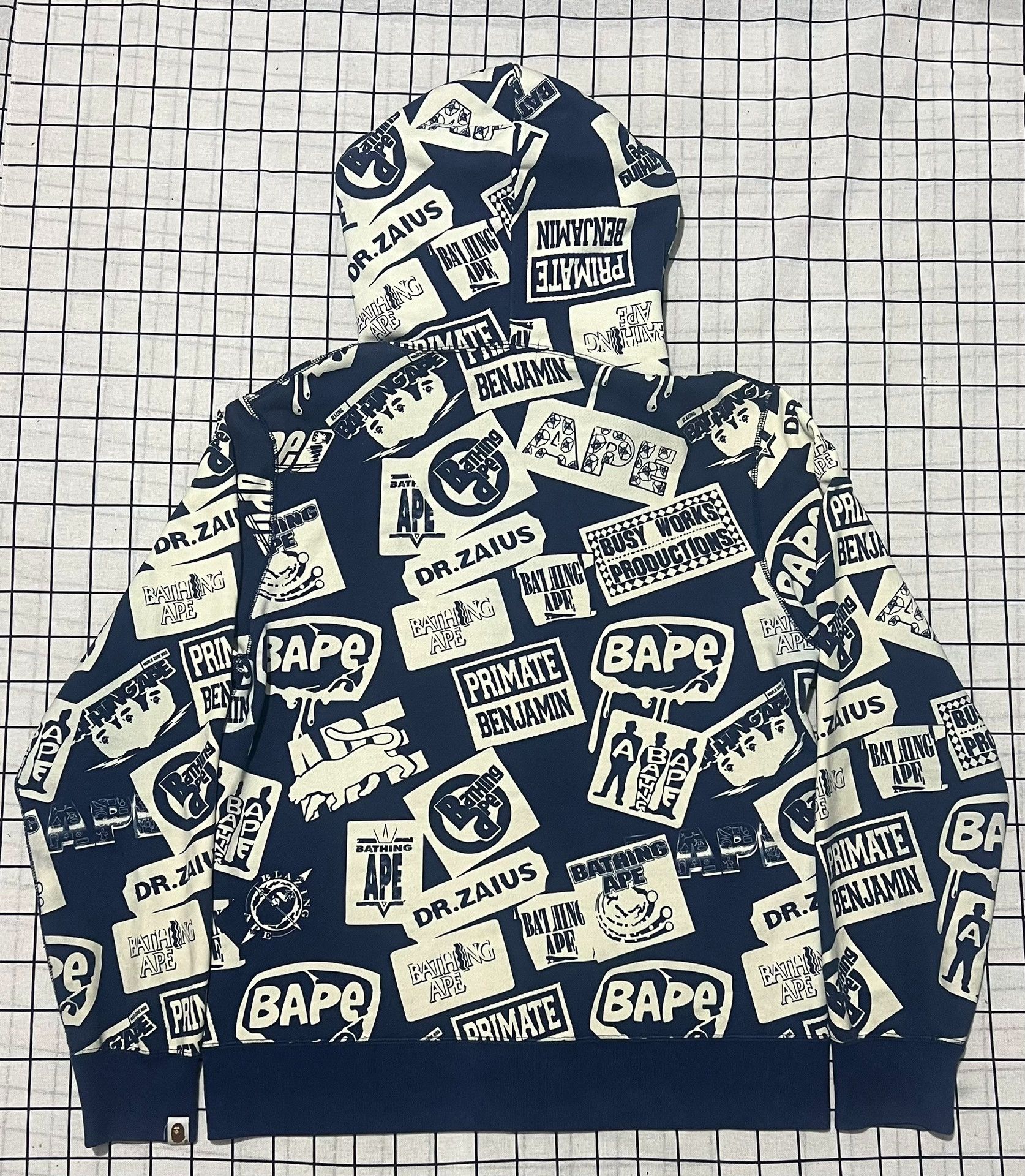 Bape Bape Limited Graphic Hoodie xl Men Size US XL / EU 56 / 4 - 4 Thumbnail