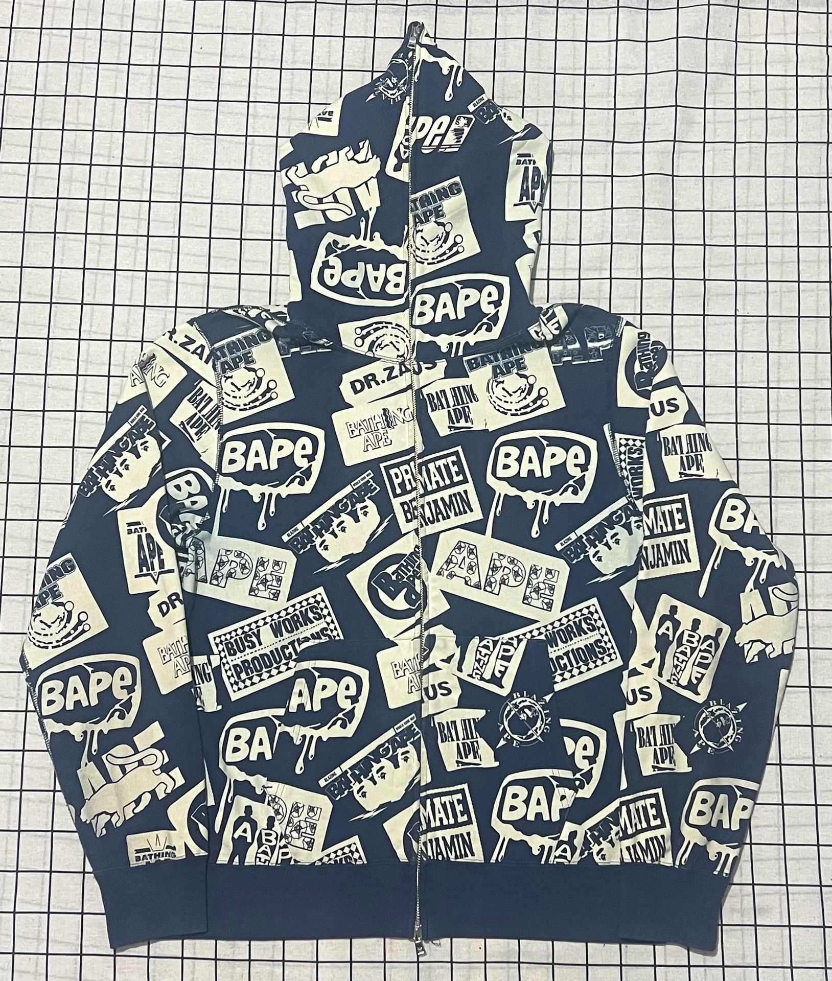 Bape Bape Limited Graphic Hoodie xl Men Size US XL / EU 56 / 4 - 3 Thumbnail