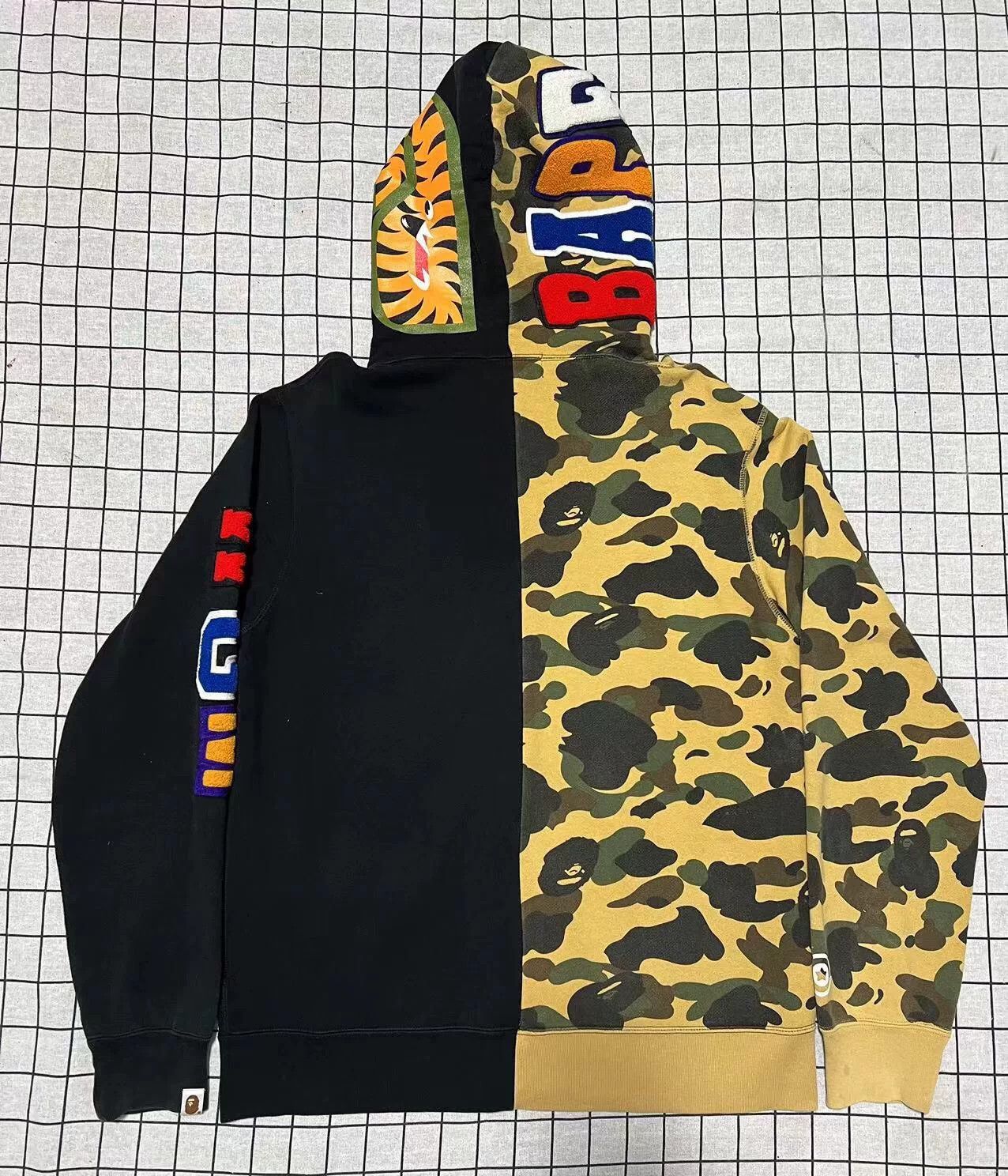 Bape Bape Shark Camo Multi Hoodie xl Men Size US XL / EU 56 / 4 - 2 Thumbnail