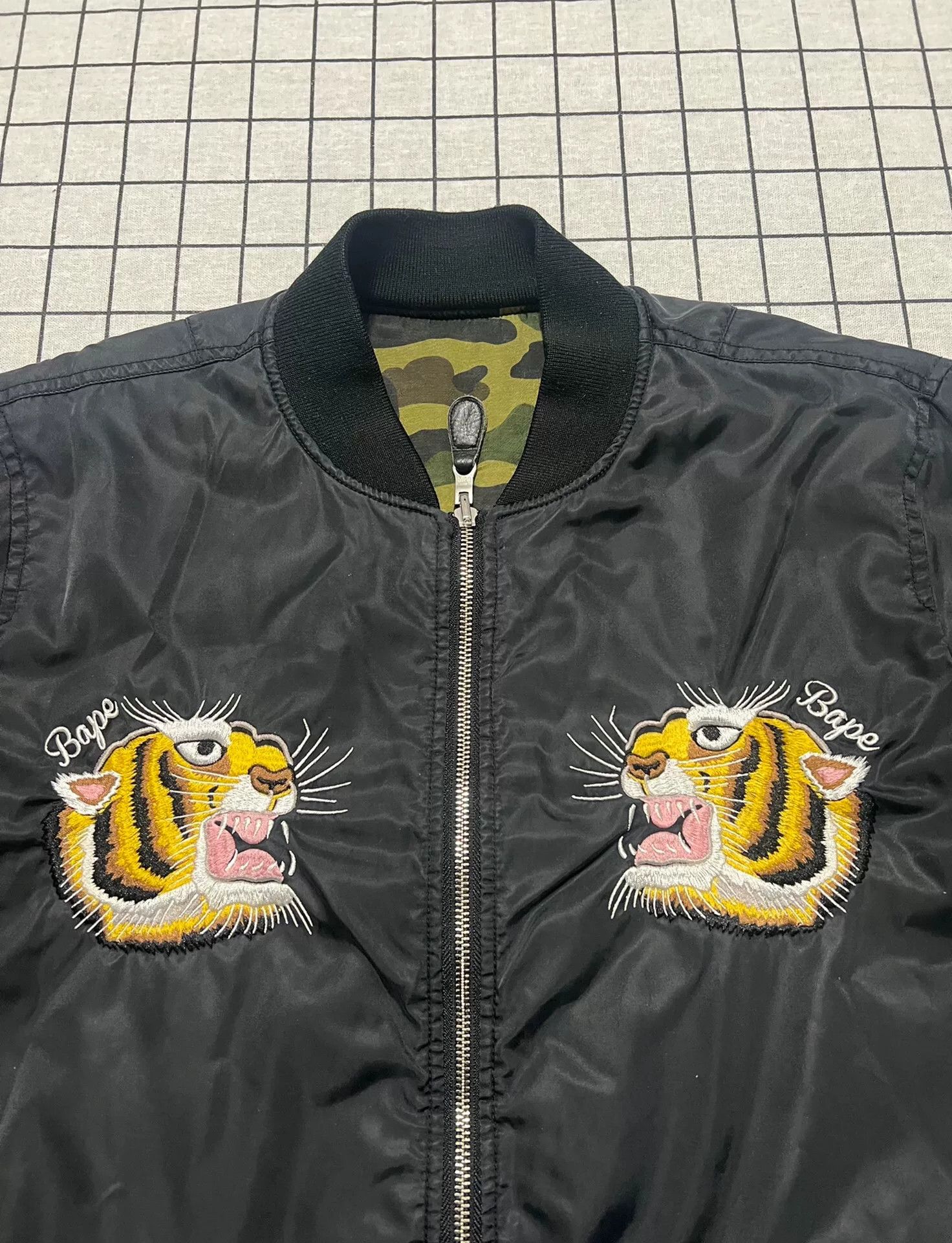 Bape Bape Tiger Camo Multi Light Jacket xl Men Size US XL / EU 56 / 4 - 4 Thumbnail