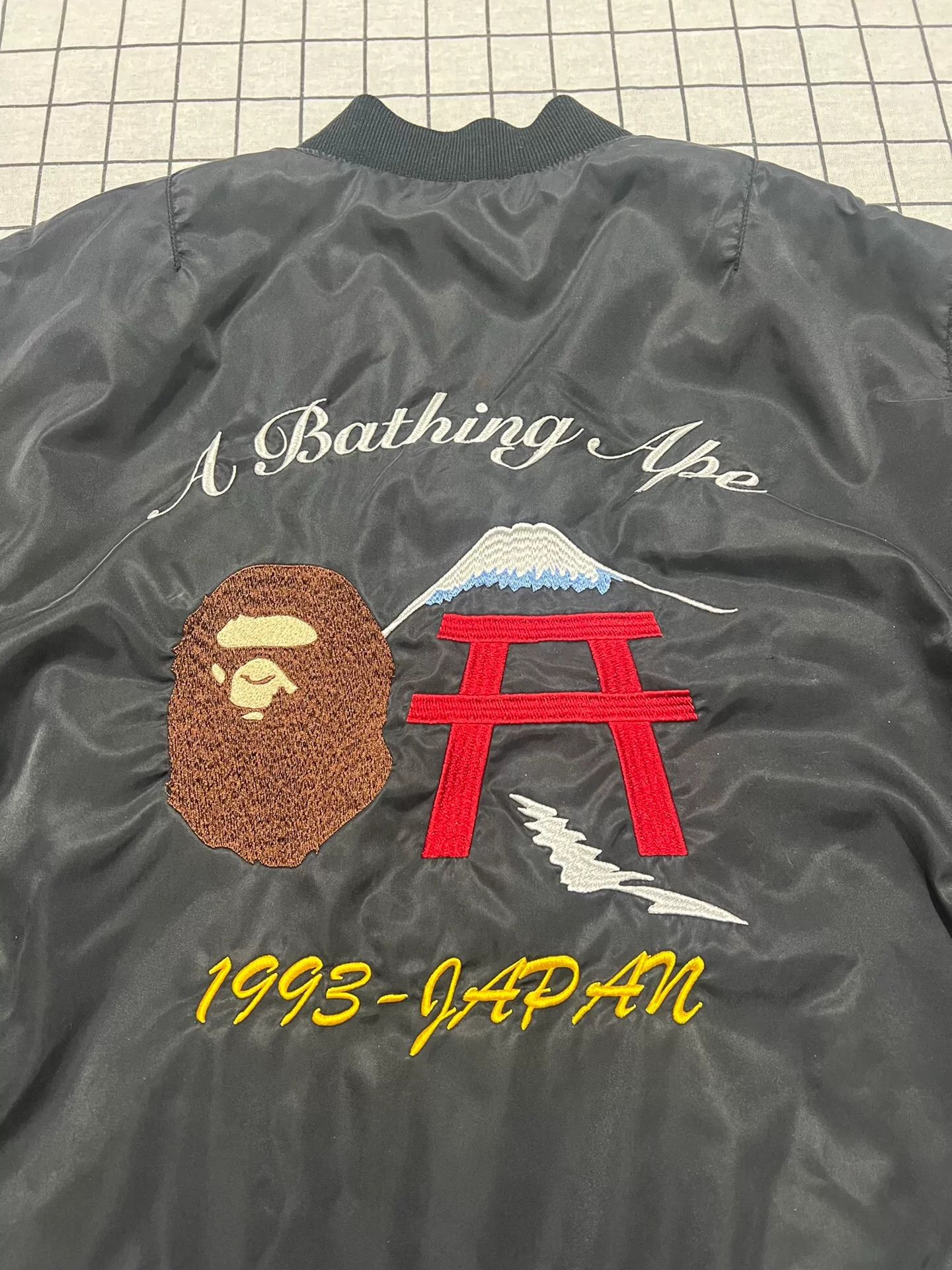Bape Bape Tiger Camo Multi Light Jacket xl Men Size US XL / EU 56 / 4 - 5 Thumbnail
