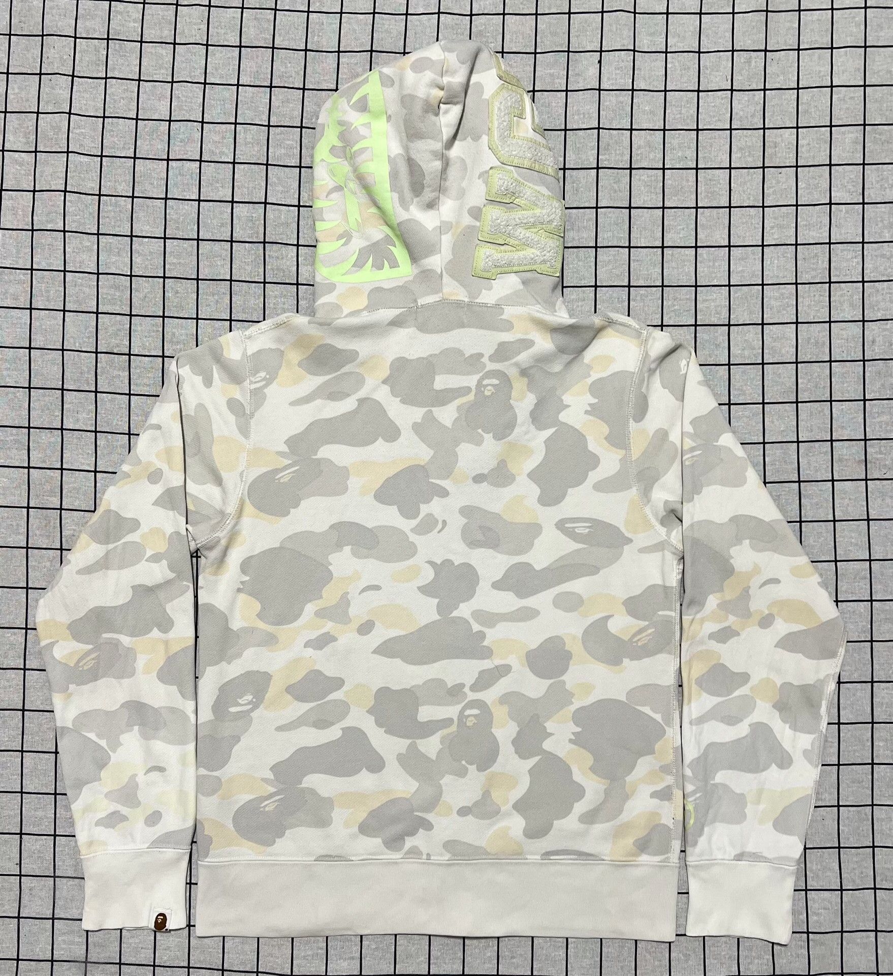Bape Bape Shark Camo Multi Hoodie m Men Size US M / EU 48-50 / 2 - 2 Thumbnail