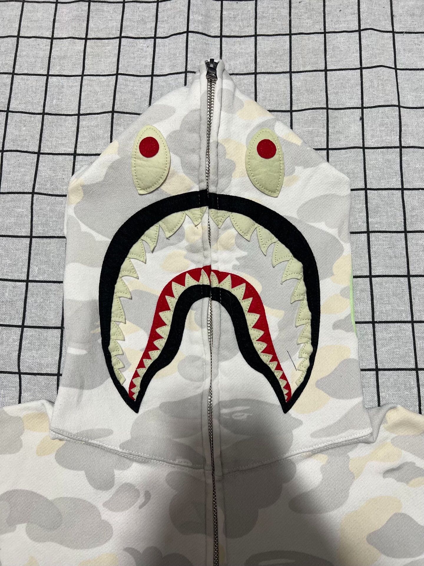 Bape Bape Shark Camo Multi Hoodie m Men Size US M / EU 48-50 / 2 - 3 Thumbnail