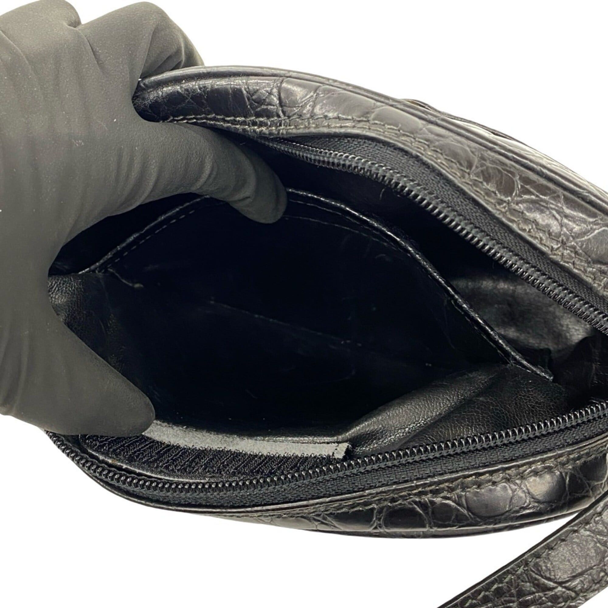 Salvatore Ferragamo Salvatore Ferragamo Vara Leather Shoulder Bag, Black, 30059, with Crocodile Embossed Hardware Size ONE SIZE - 10 Thumbnail