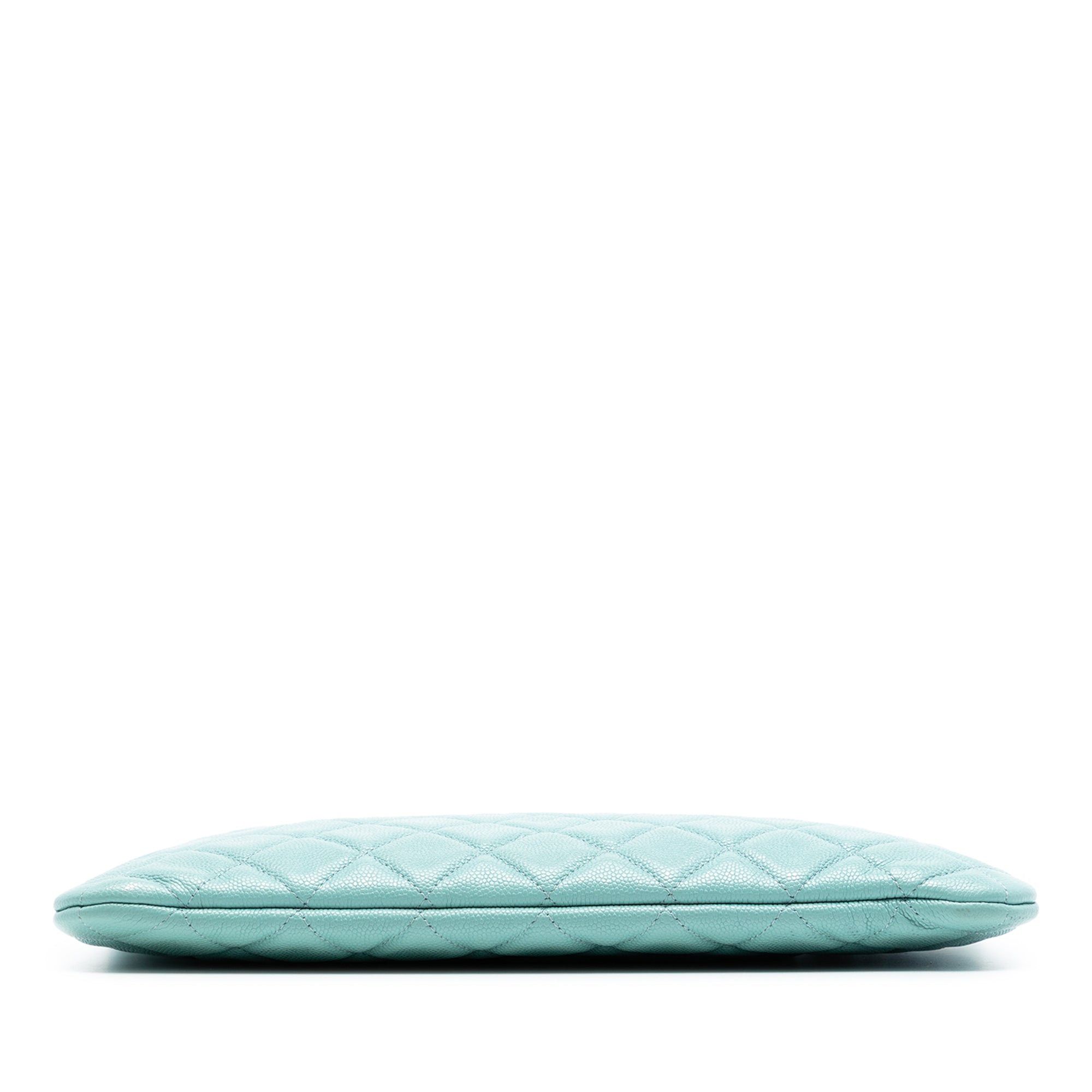 Chanel Medium Quilted Caviar O Case Clutch Size ONE SIZE - 3 Thumbnail