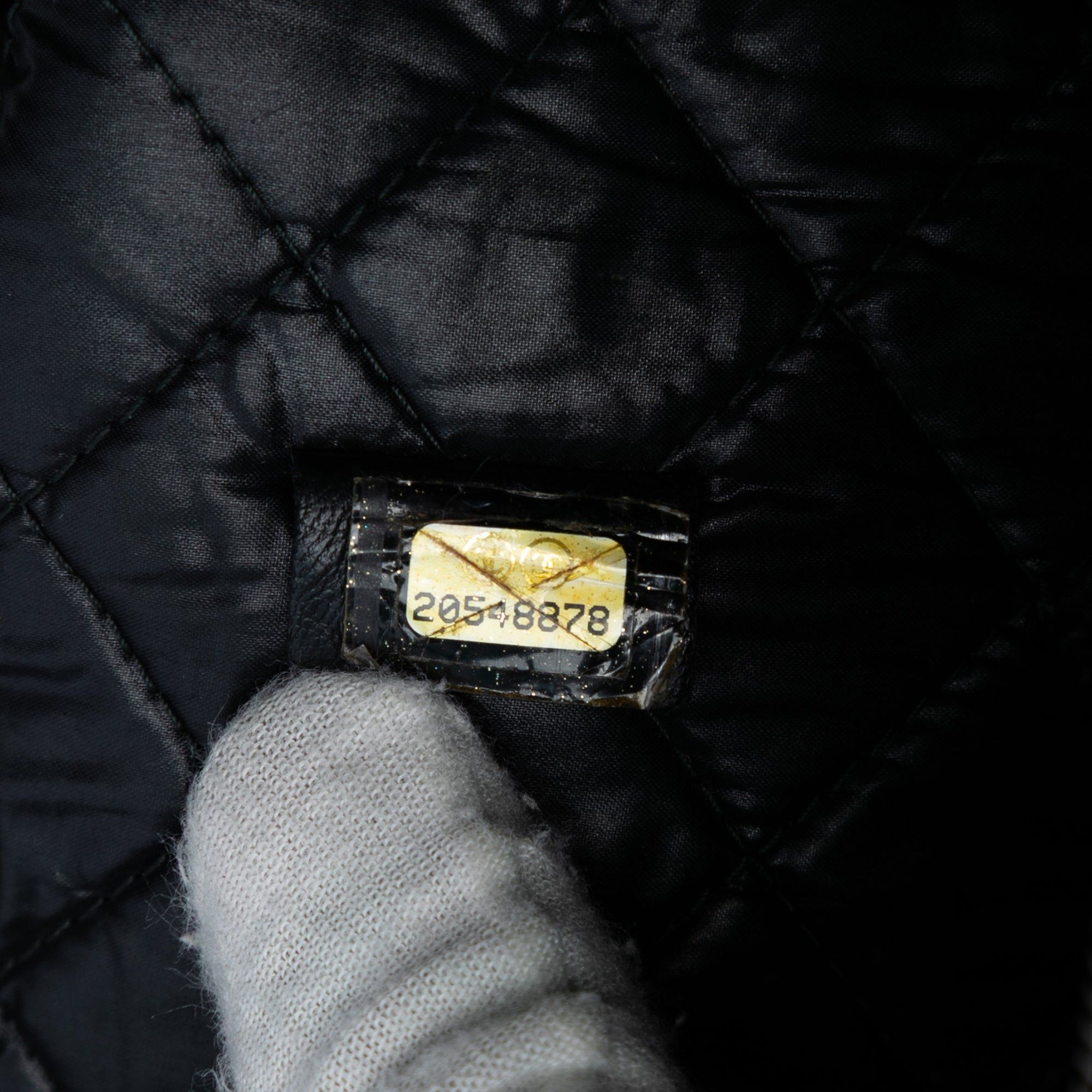 Chanel Large Quilted Patent O Case Clutch Size ONE SIZE - 6 Thumbnail
