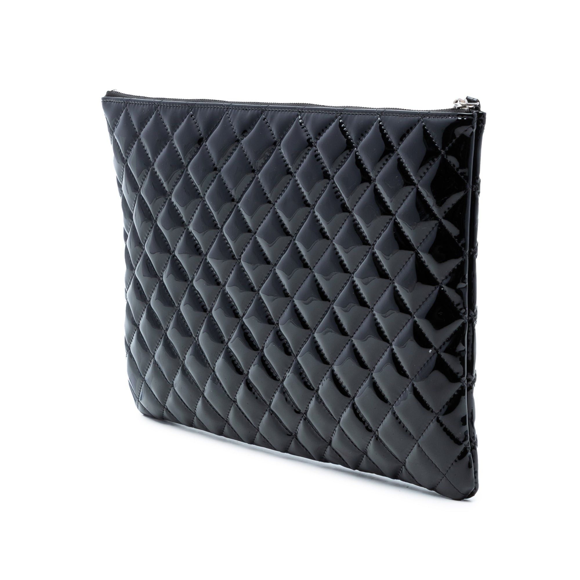 Chanel Large Quilted Patent O Case Clutch Size ONE SIZE - 2 Thumbnail