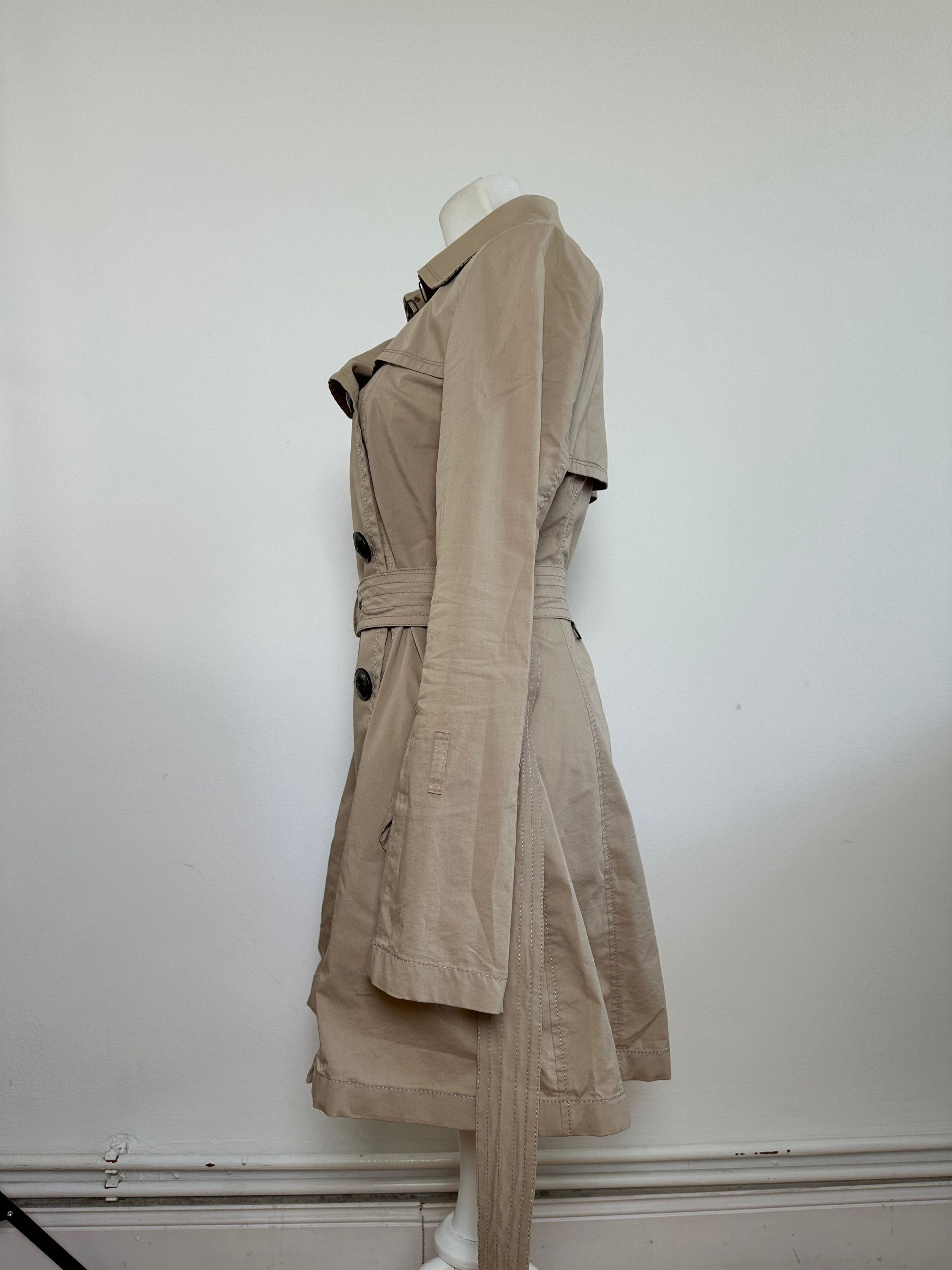 Burberry Vintage Trenchcoat Beige M Size S / US 4 / IT 40 - 3 Thumbnail