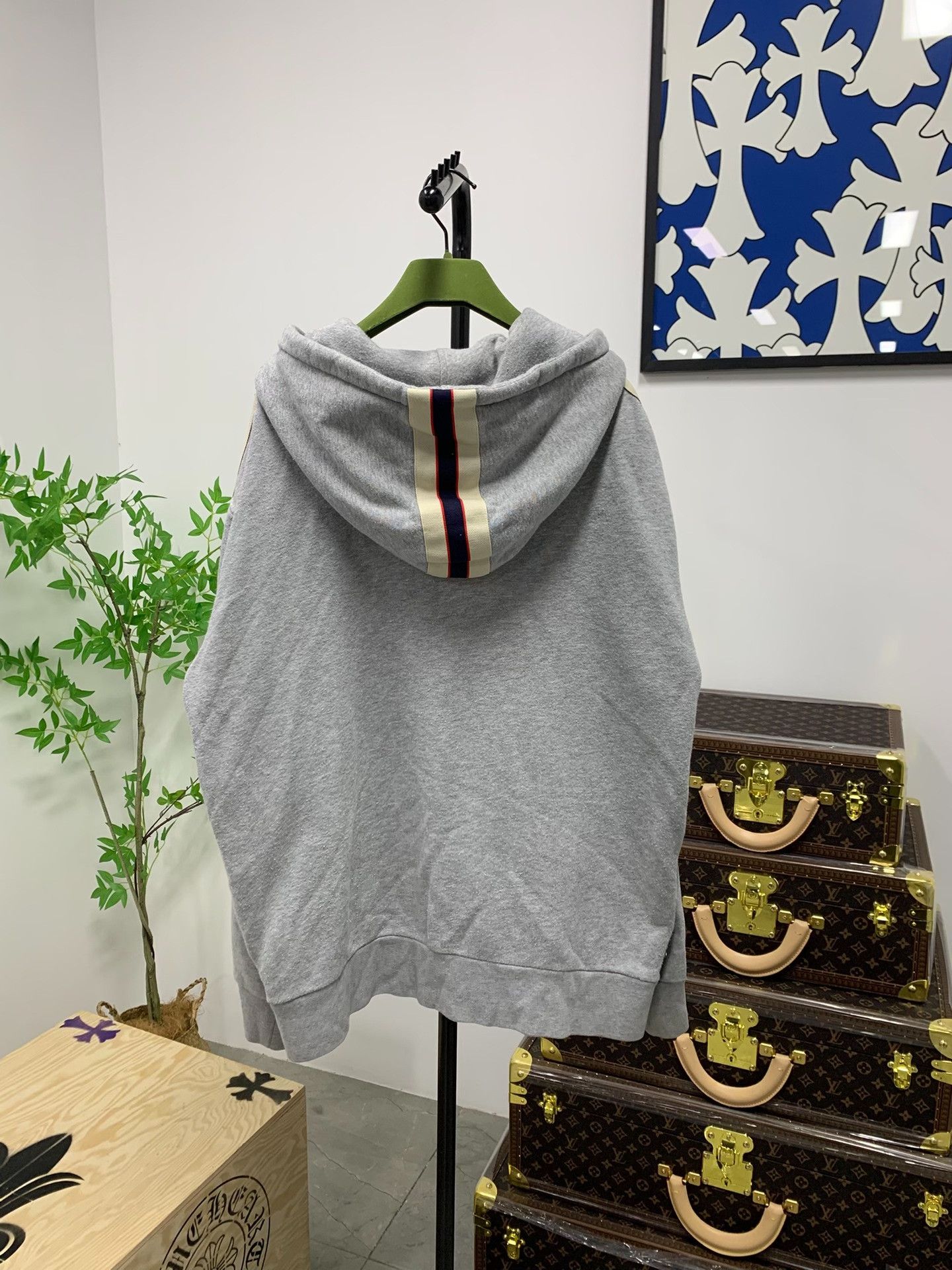 Gucci Gucci Logo Tape Zip Hoodie Size L Size US L / EU 52-54 / 3 - 2 Thumbnail
