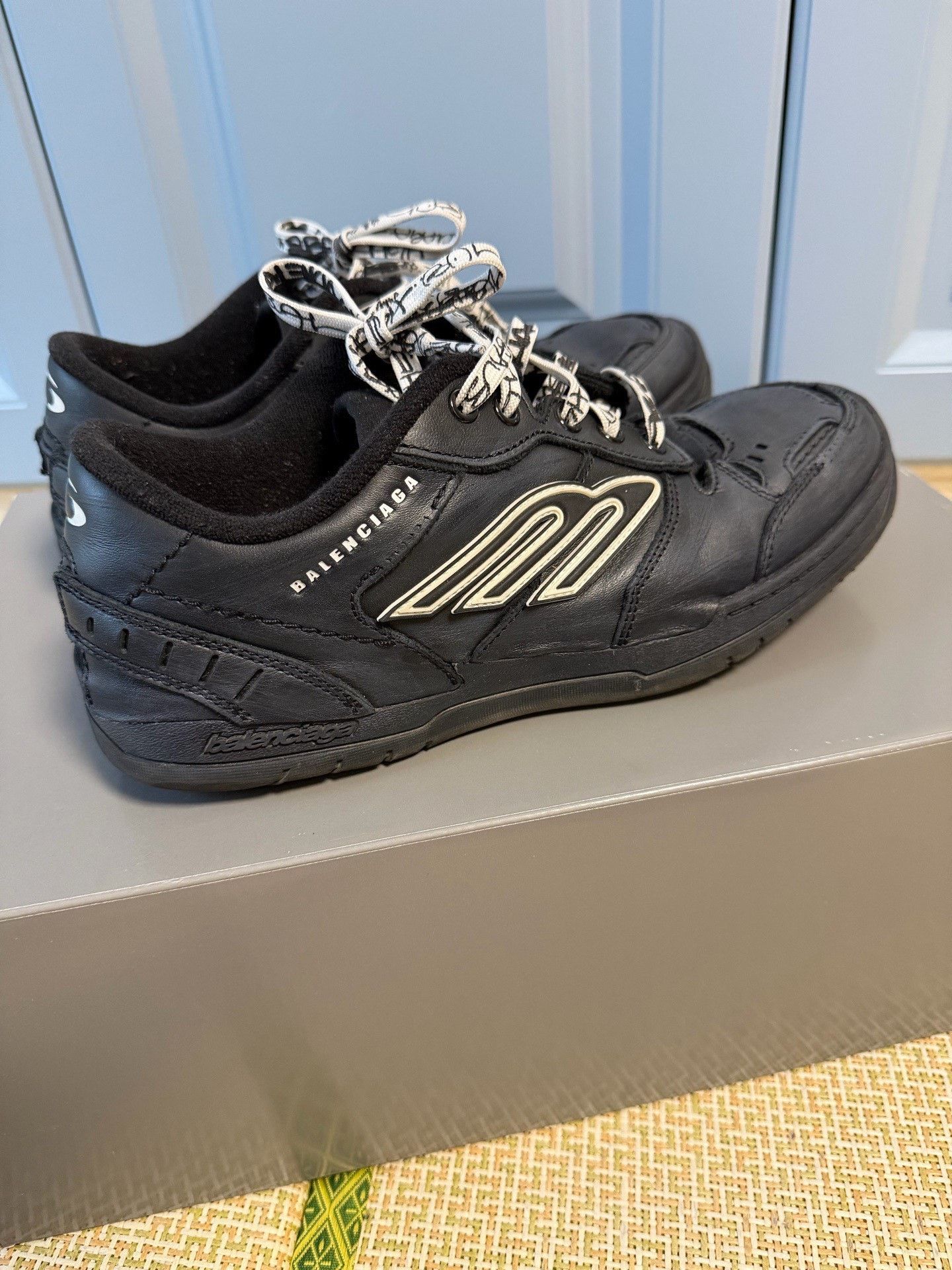 Balenciaga Balenciaga Black Lowtop Sneakers 8.5 Men Size US 8.5 / EU 41-42 - 2 Thumbnail