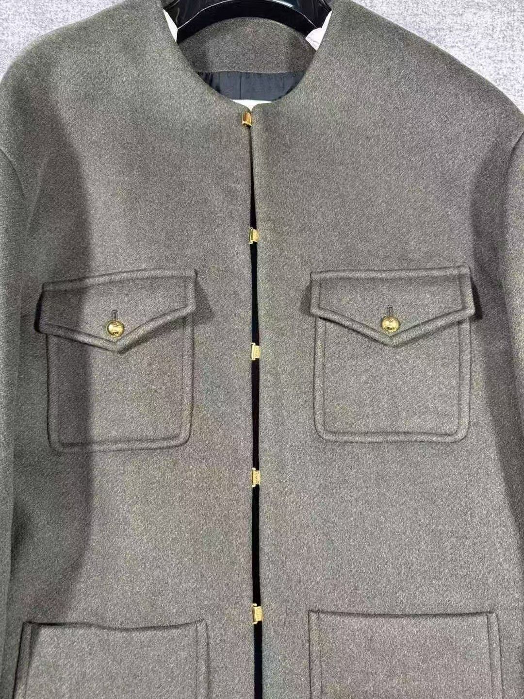 Celine Celine Gold Coat M Women Size M / US 6-8 / IT 42-44 - 3 Thumbnail