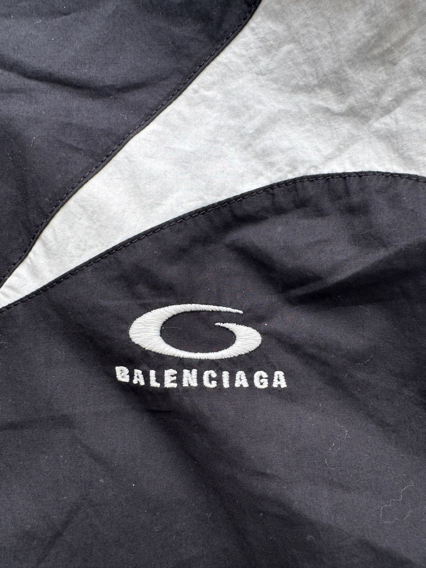 Balenciaga Balenciaga Retro Embroidered Light Jacket xs Men Size US XS / EU 42 / 0 - 3 Thumbnail