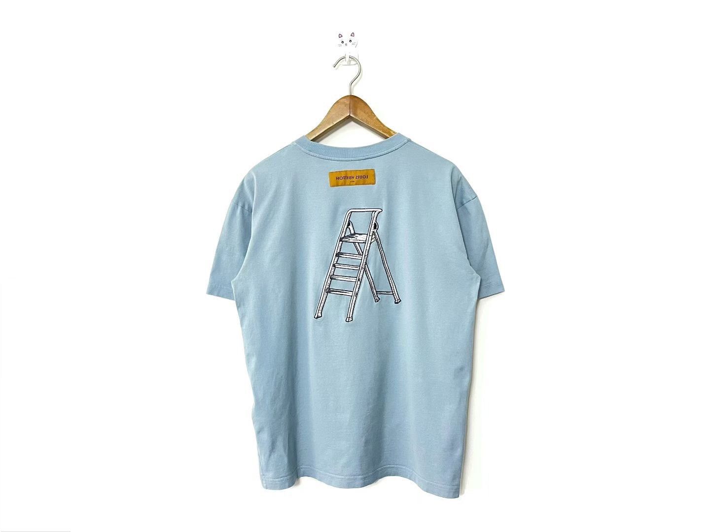 Louis Vuitton Louis Vuitton Embroidered Blue T-Shirt m Men Size US M / EU 48-50 / 2 - 2 Thumbnail
