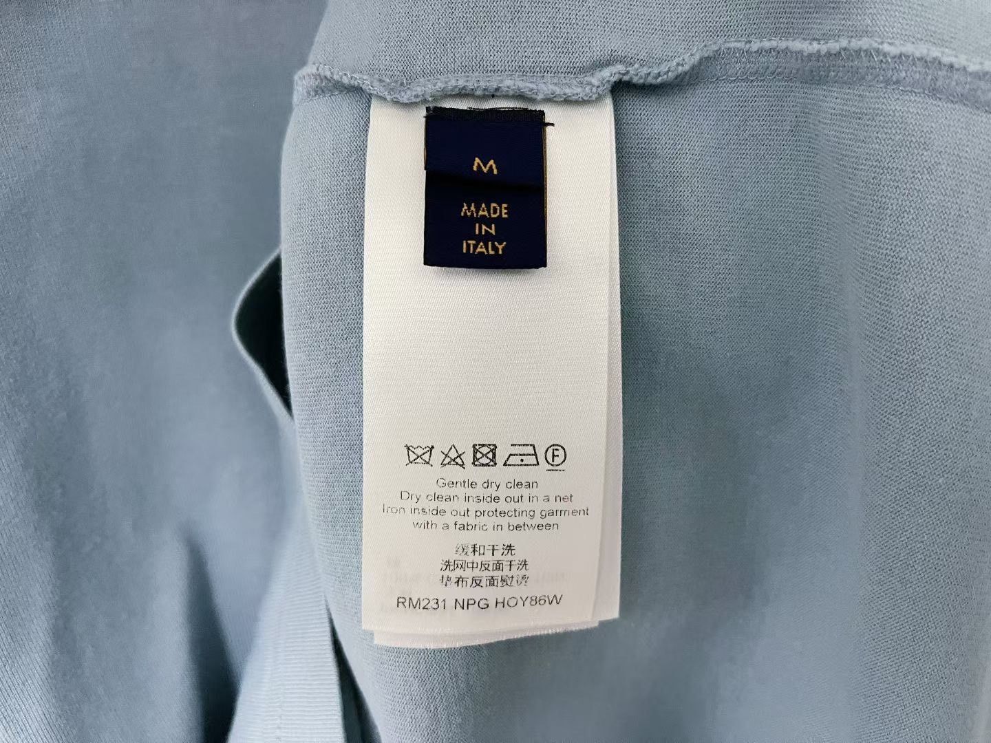 Louis Vuitton Louis Vuitton Embroidered Blue T-Shirt m Men Size US M / EU 48-50 / 2 - 3 Thumbnail