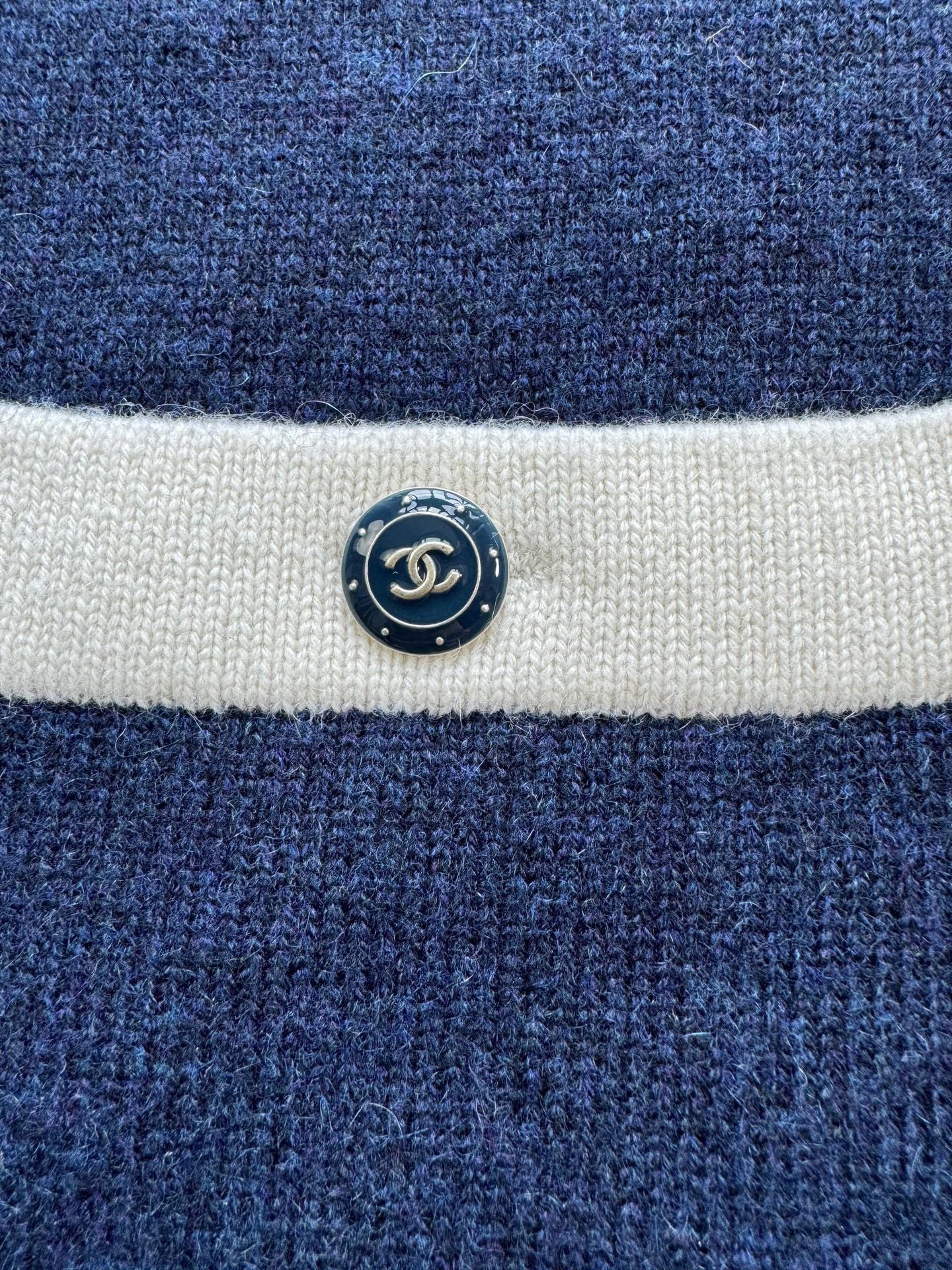 Chanel Chanel Knit Blue Sweater S Women Size S / US 4 / IT 40 - 5 Thumbnail