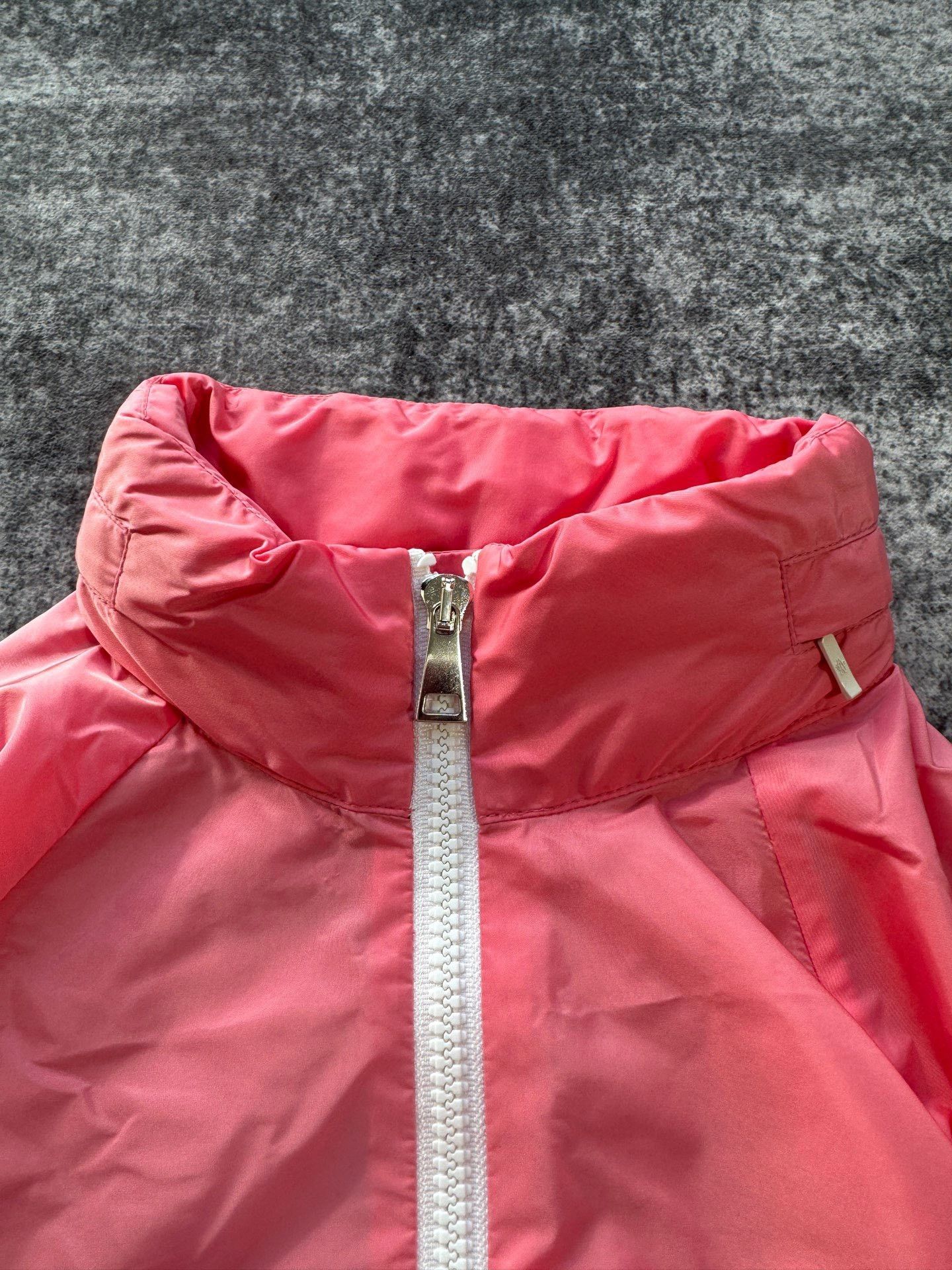 Moncler Moncler Pink Raincoat s Men Size US S / EU 44-46 / 1 - 6 Thumbnail