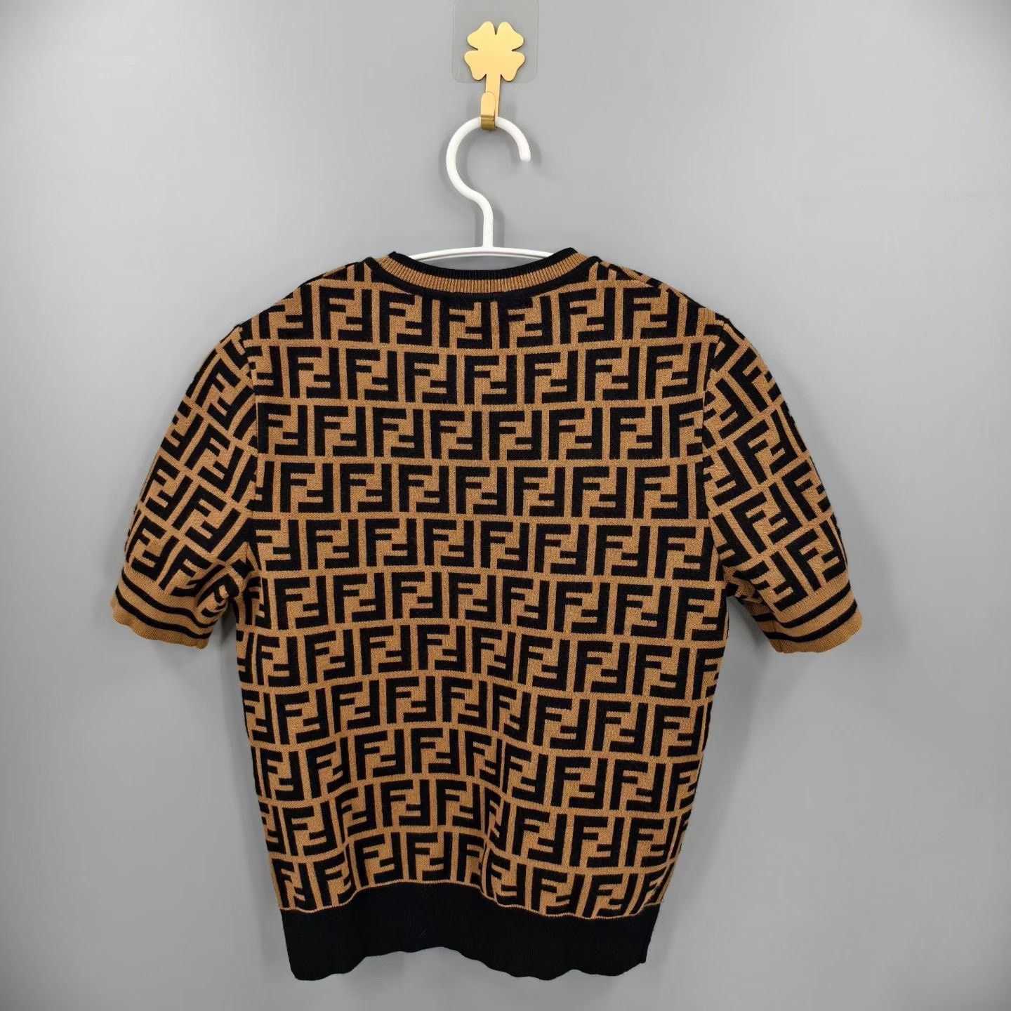 Fendi Fendi Knit Brown Sweater XS Women Size XS / US 0-2 / IT 36-38 - 2 Thumbnail