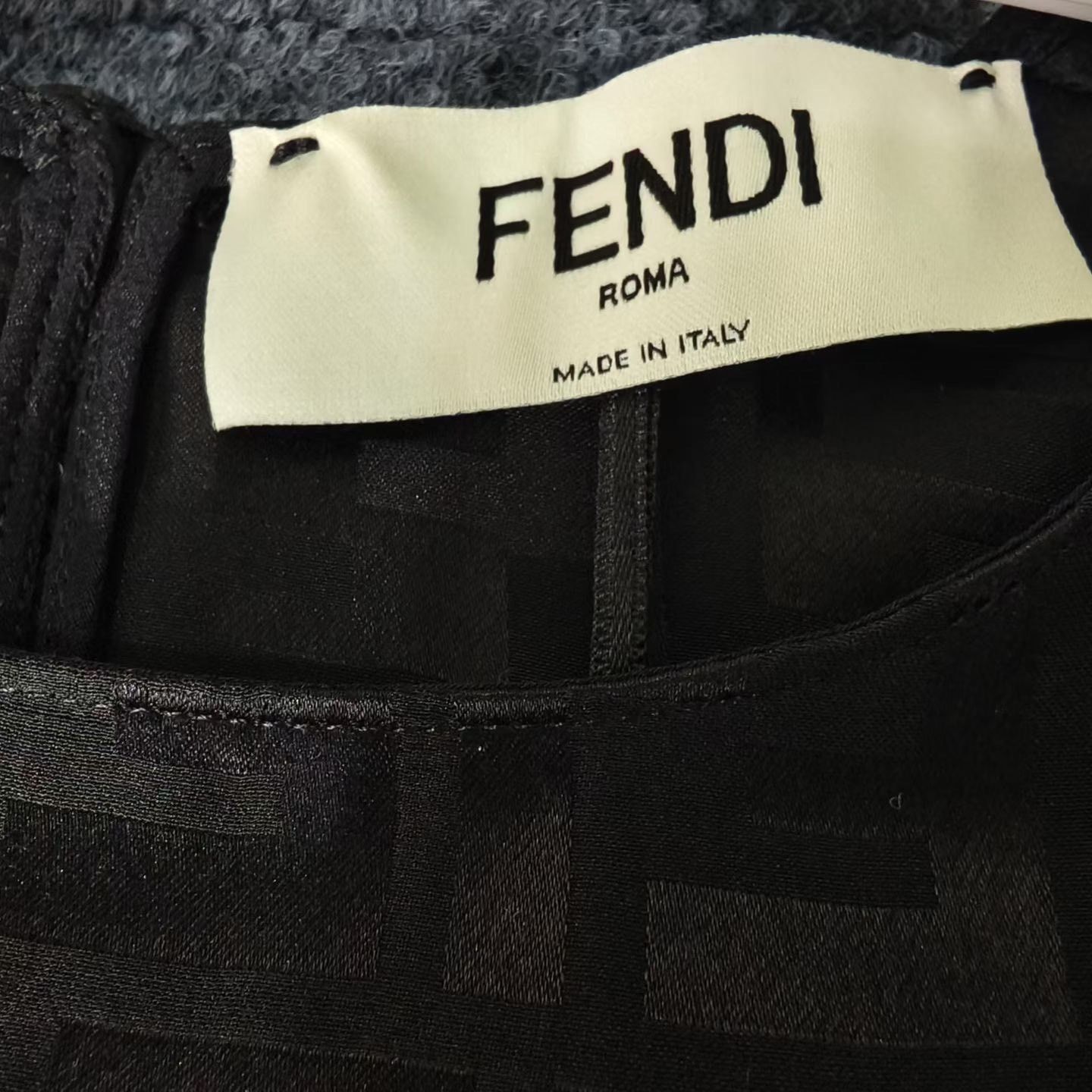 Fendi Fendi Silk Black T-Shirt XS Women Size XS / US 0-2 / IT 36-38 - 3 Thumbnail