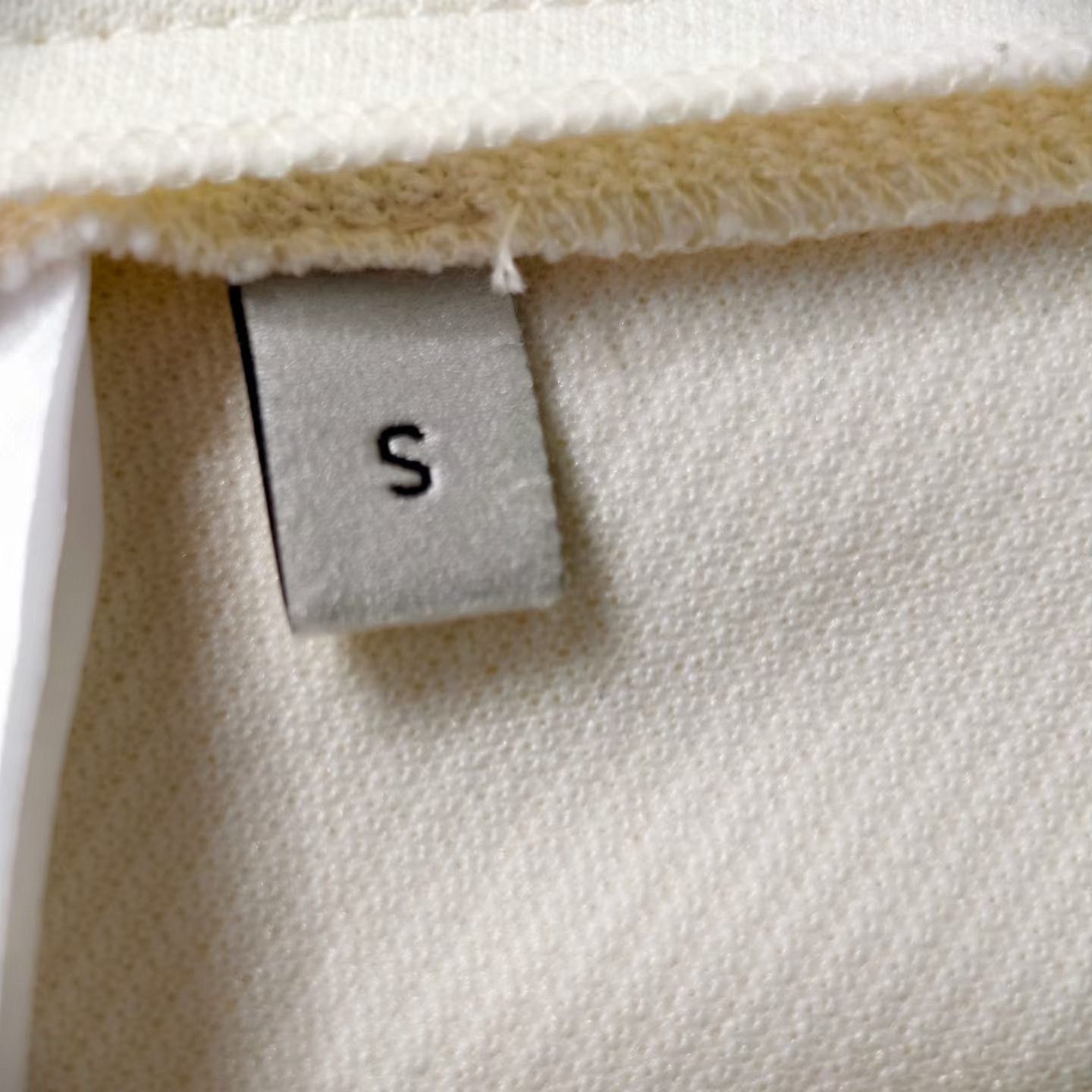 Gucci Gucci Knit White T-Shirt S Women Size S / US 4 / IT 40 - 4 Thumbnail