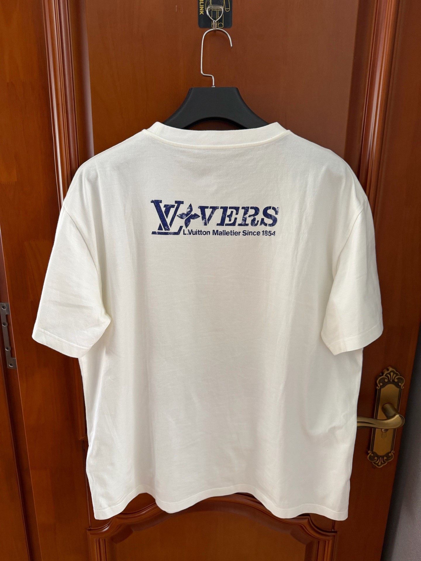 Louis Vuitton Louis Vuitton Printed T-Shirt m Men Size US M / EU 48-50 / 2 - 2 Thumbnail