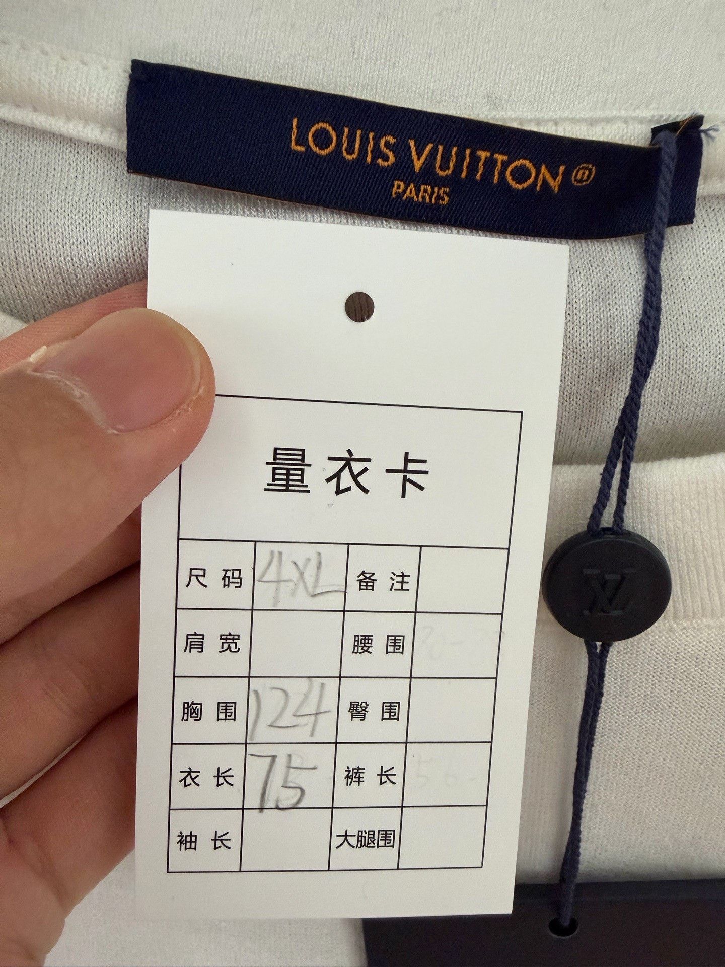 Louis Vuitton Louis Vuitton T-Shirt m Men Size US M / EU 48-50 / 2 - 3 Thumbnail