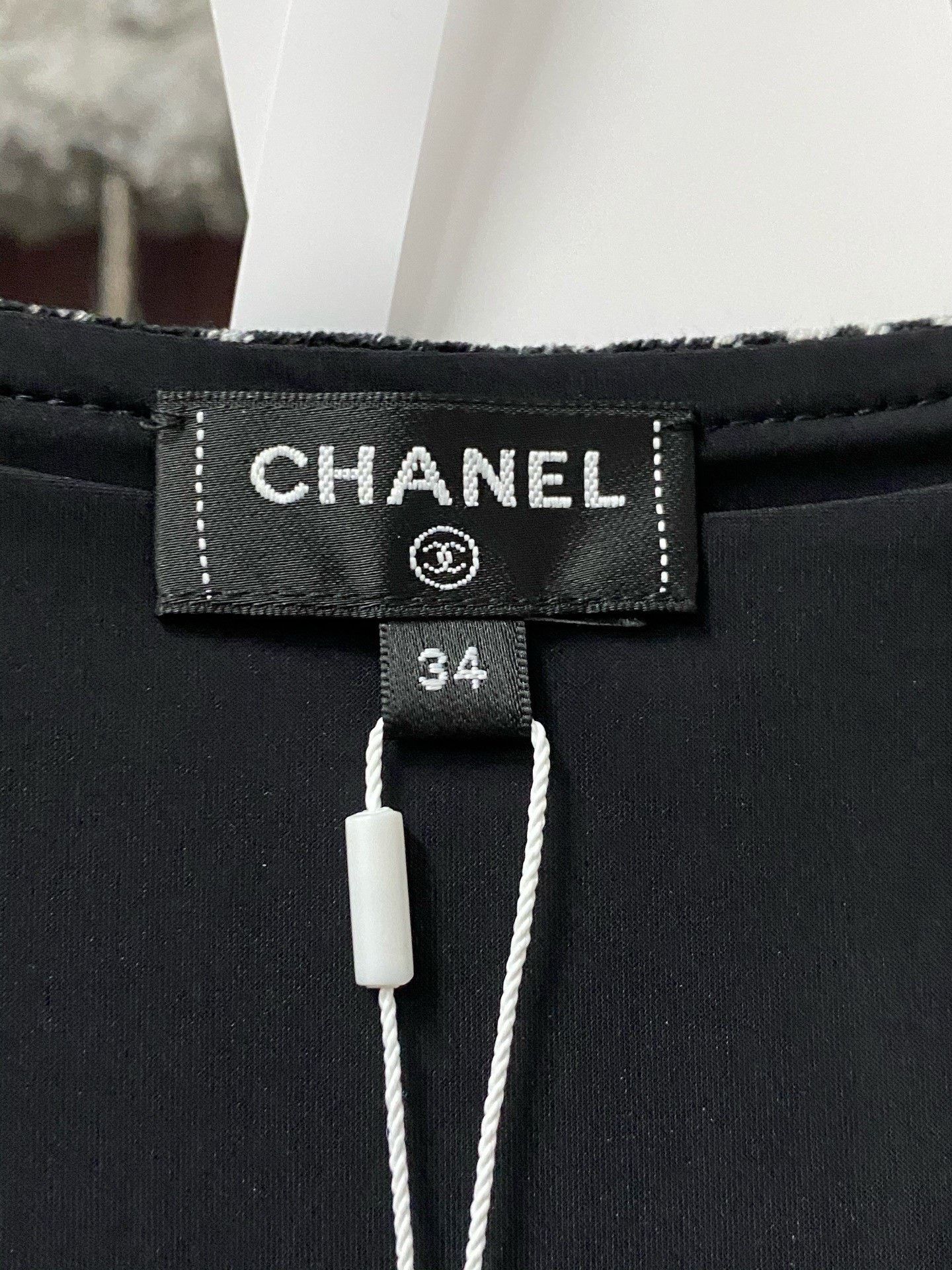 Chanel Chanel Velvet T-Shirt S Women Size S / US 4 / IT 40 - 6 Thumbnail