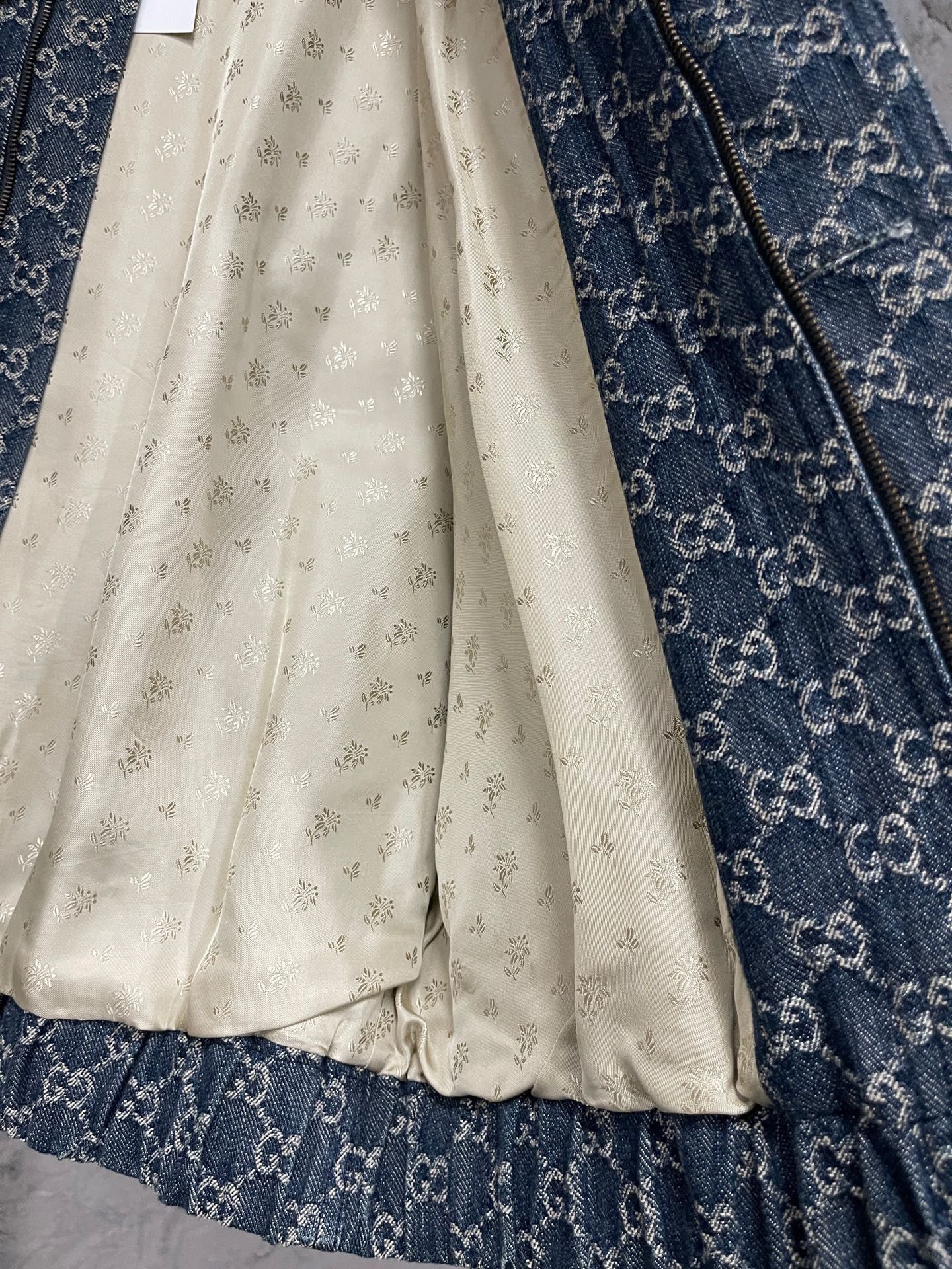 Gucci Gucci Denim Light Jacket s Men Size US S / EU 44-46 / 1 - 6 Thumbnail