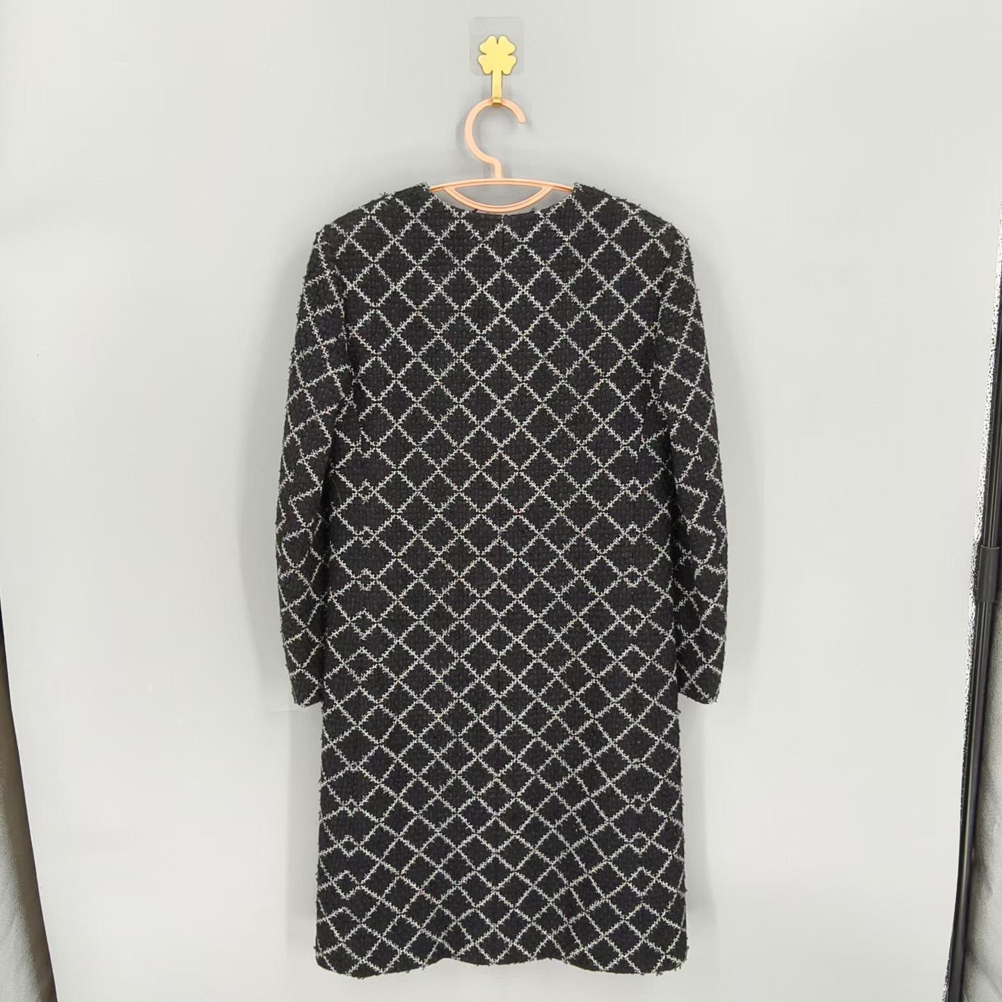 Chanel Chanel Long Black Coat XS Women Size XS / US 0-2 / IT 36-38 - 2 Thumbnail