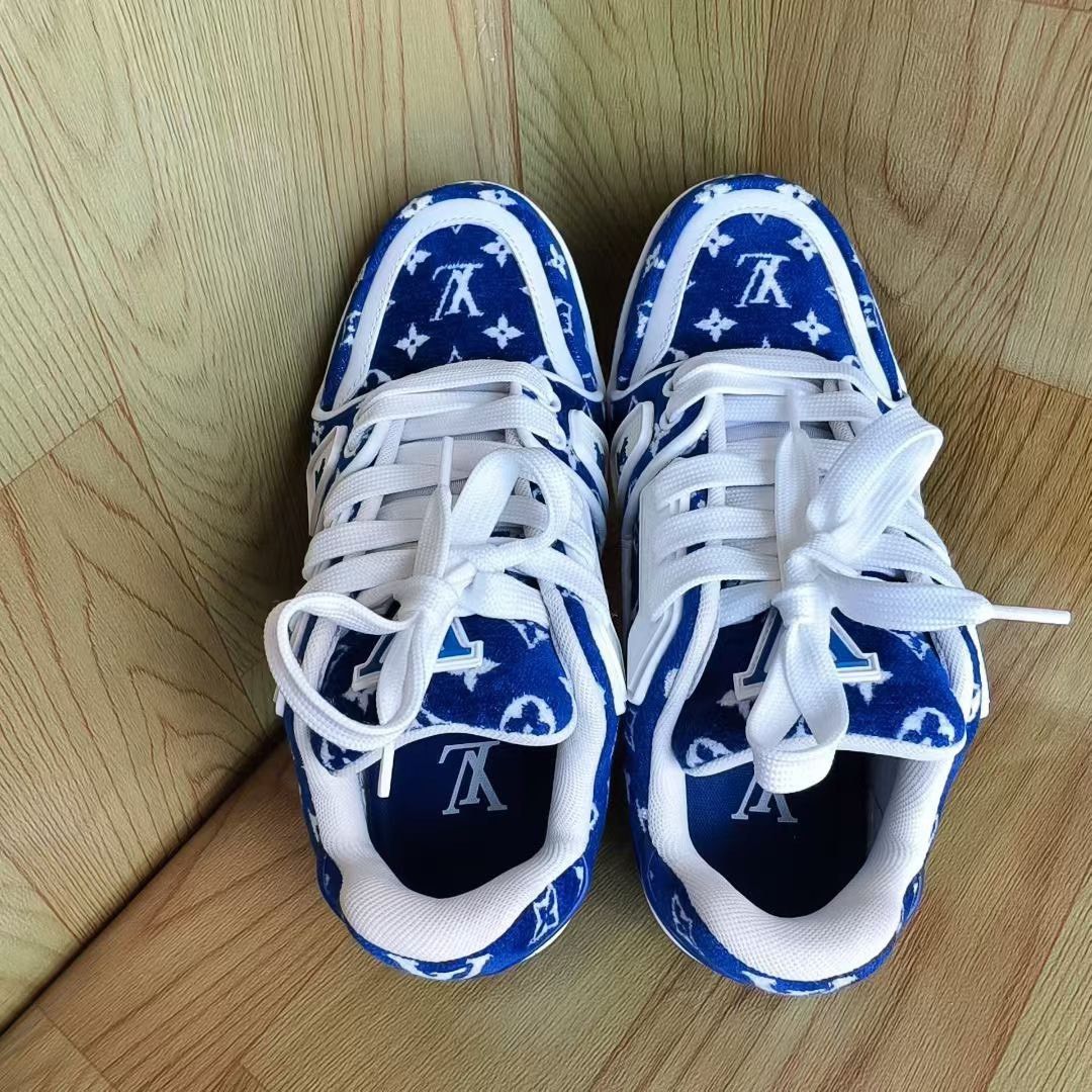 Louis Vuitton Louis Vuitton Training Blue Lowtop Sneakers 5 Men Size US 5 / EU 37 - 7 Thumbnail