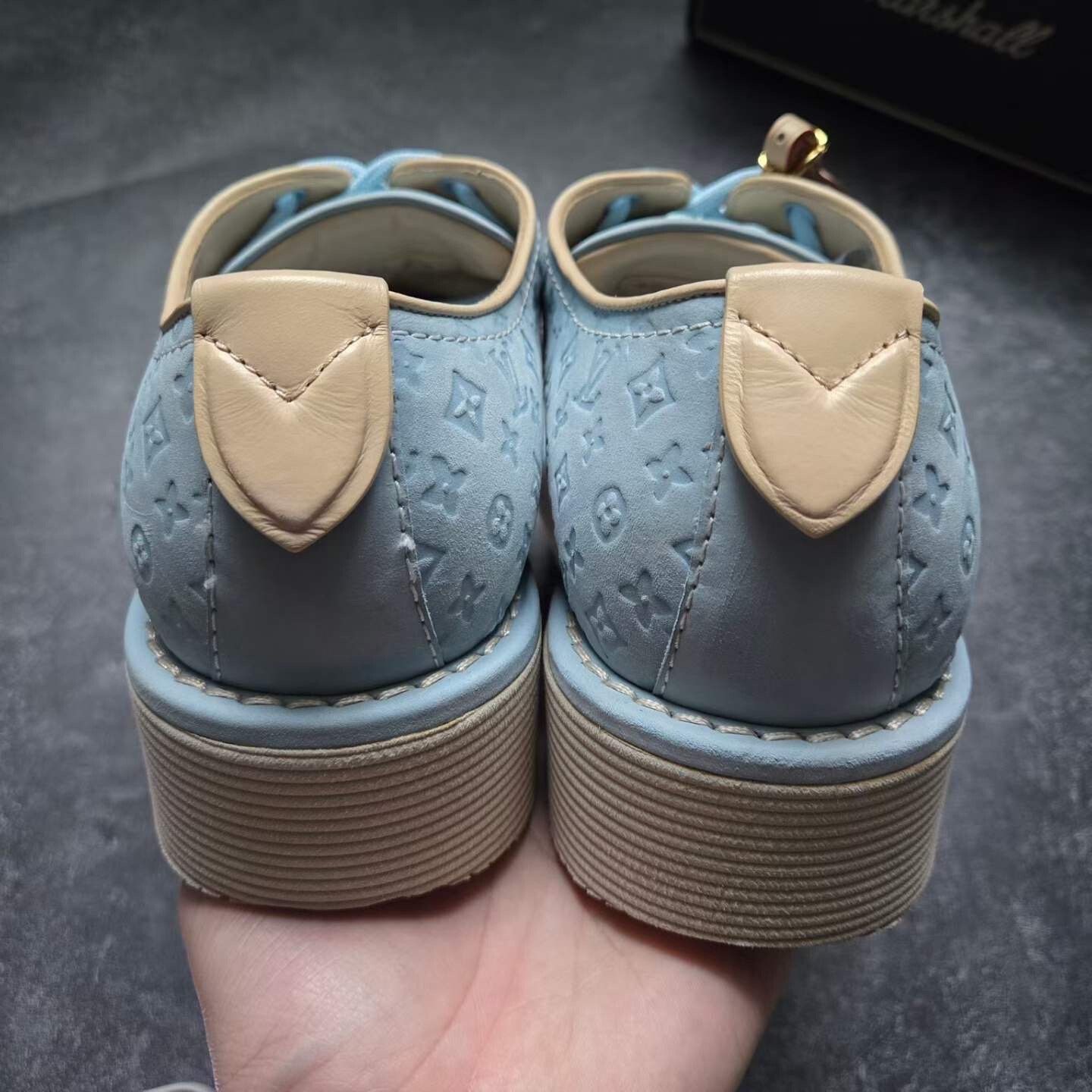 Louis Vuitton Louis Vuitton Collab Blue Lowtop Sneakers 9.5 Men Size US 9.5 / EU 42-43 - 7 Thumbnail