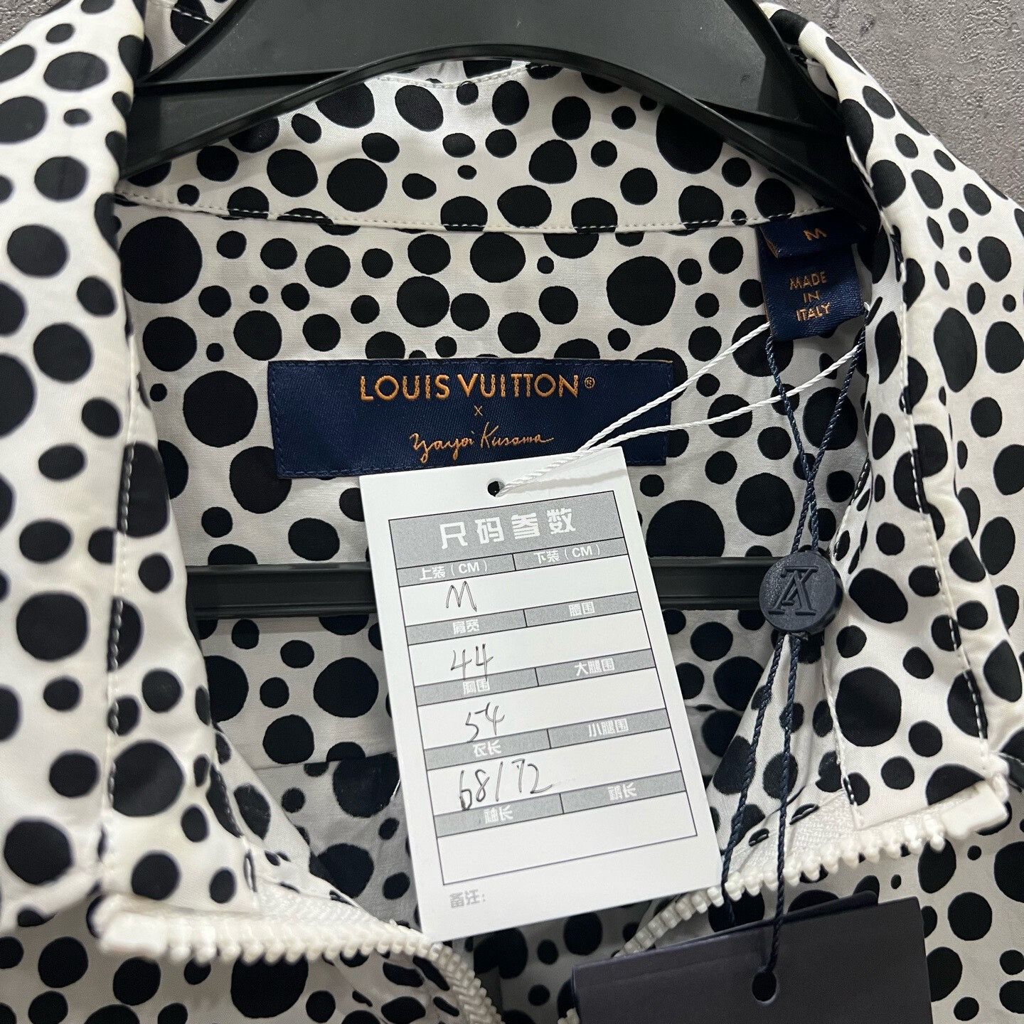 Louis Vuitton Louis Vuitton Black Light Jacket m Men Size US M / EU 48-50 / 2 - 4 Thumbnail