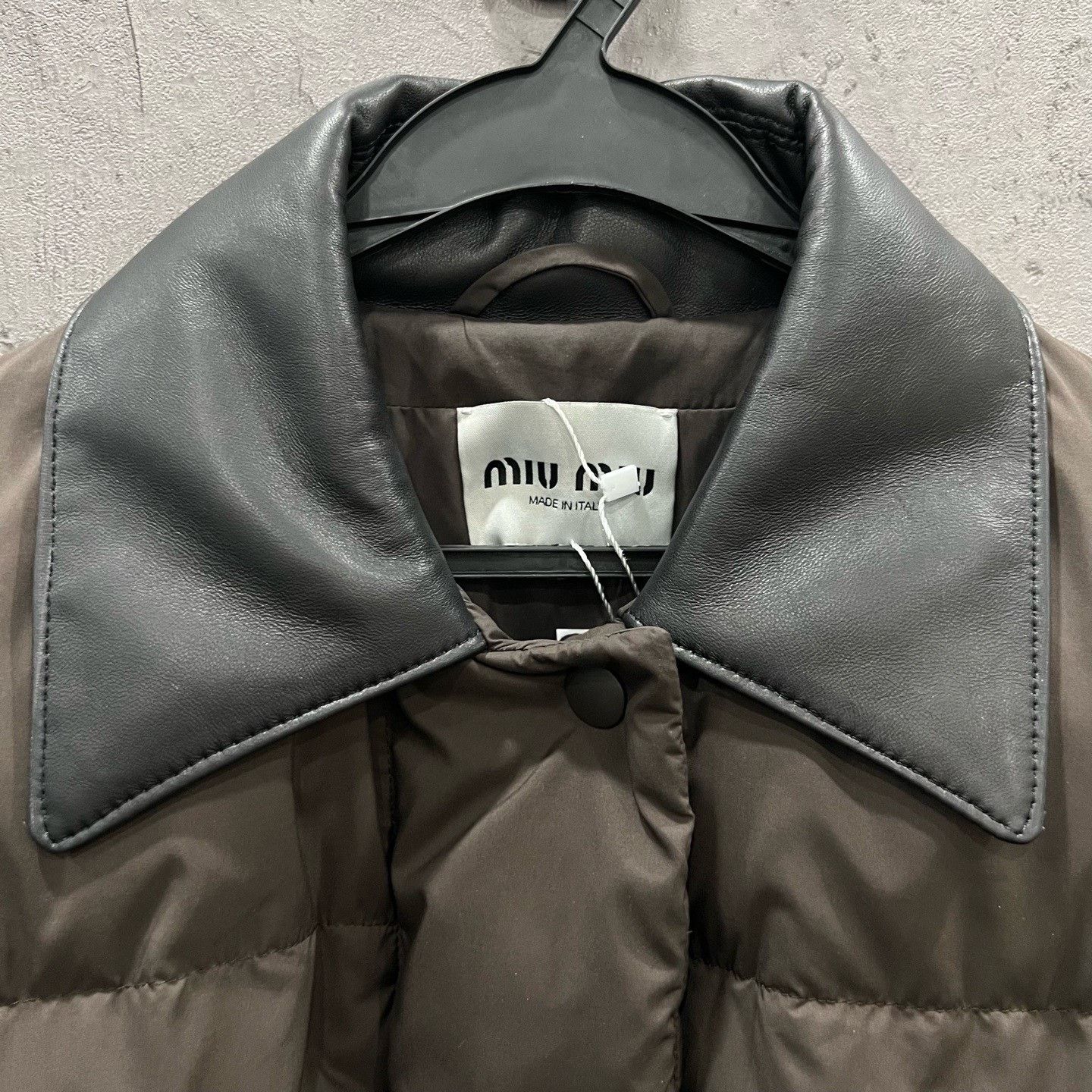 Miu Miu Miu Miu Down Down Jacket M Women Size M / US 6-8 / IT 42-44 - 4 Thumbnail
