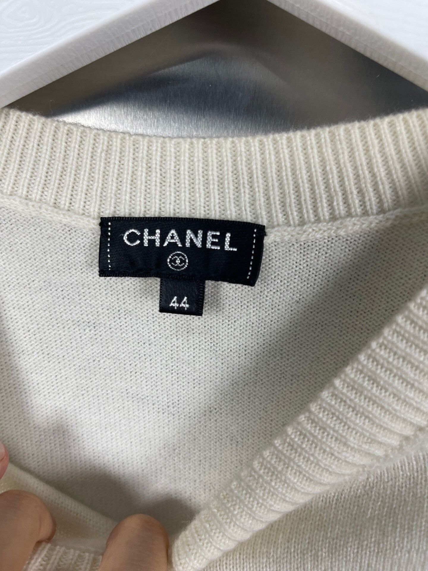 Chanel Chanel Retro Sweater M Women Size M / US 6-8 / IT 42-44 - 7 Thumbnail