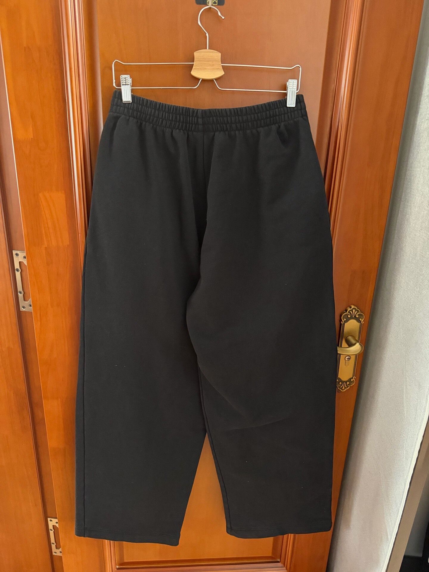 Balenciaga Balenciaga Black Pants 26 Women Size 26" / US 2 / IT 38 - 2 Thumbnail