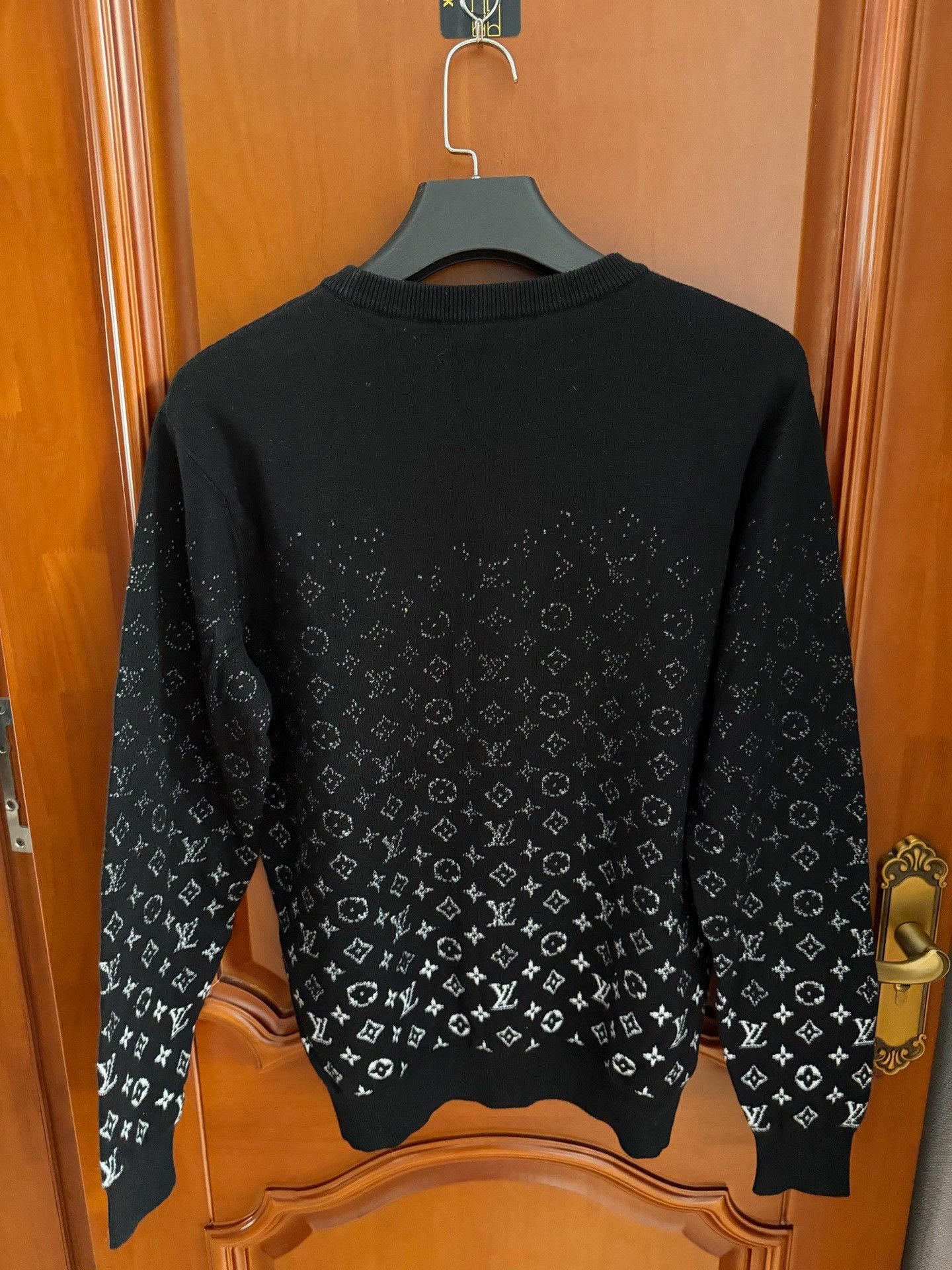 Louis Vuitton Louis Vuitton Knit Gradient Multi Sweater m Men Size US M / EU 48-50 / 2 - 2 Thumbnail