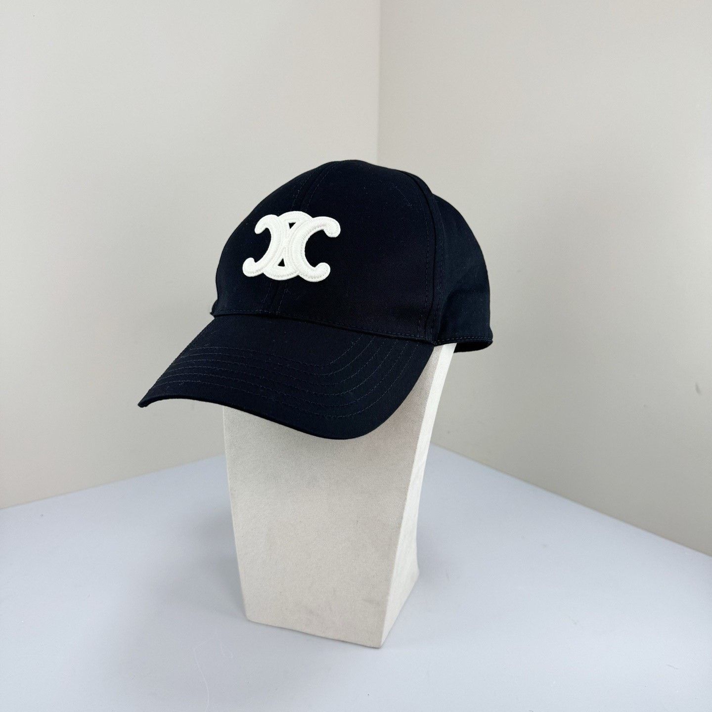 Celine Celine Embroidered Hat one size Men Size ONE SIZE - 5 Thumbnail