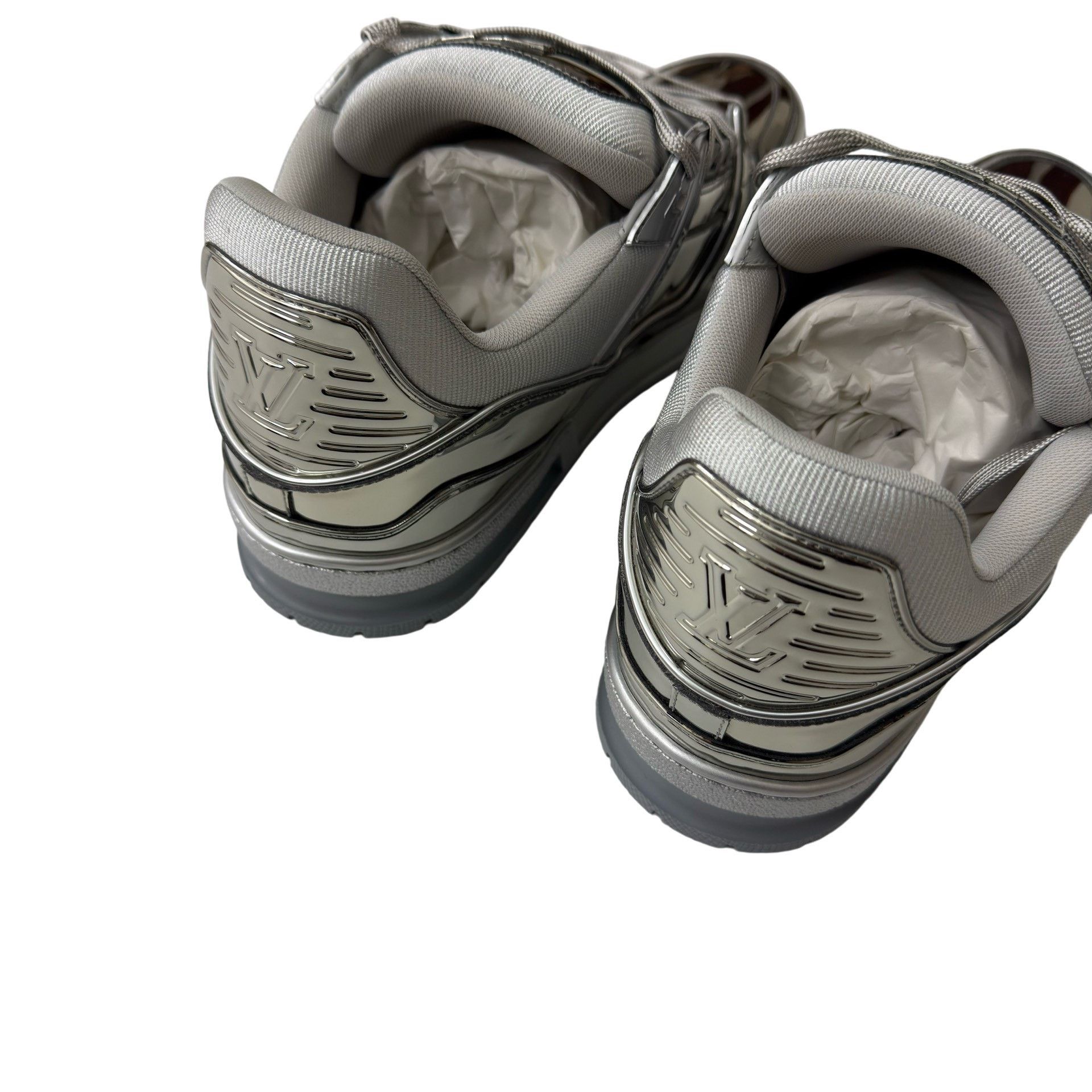 Louis Vuitton Louis Vuitton Training Silver Lowtop Sneakers 10 Men Size US 10 / EU 43 - 5 Thumbnail