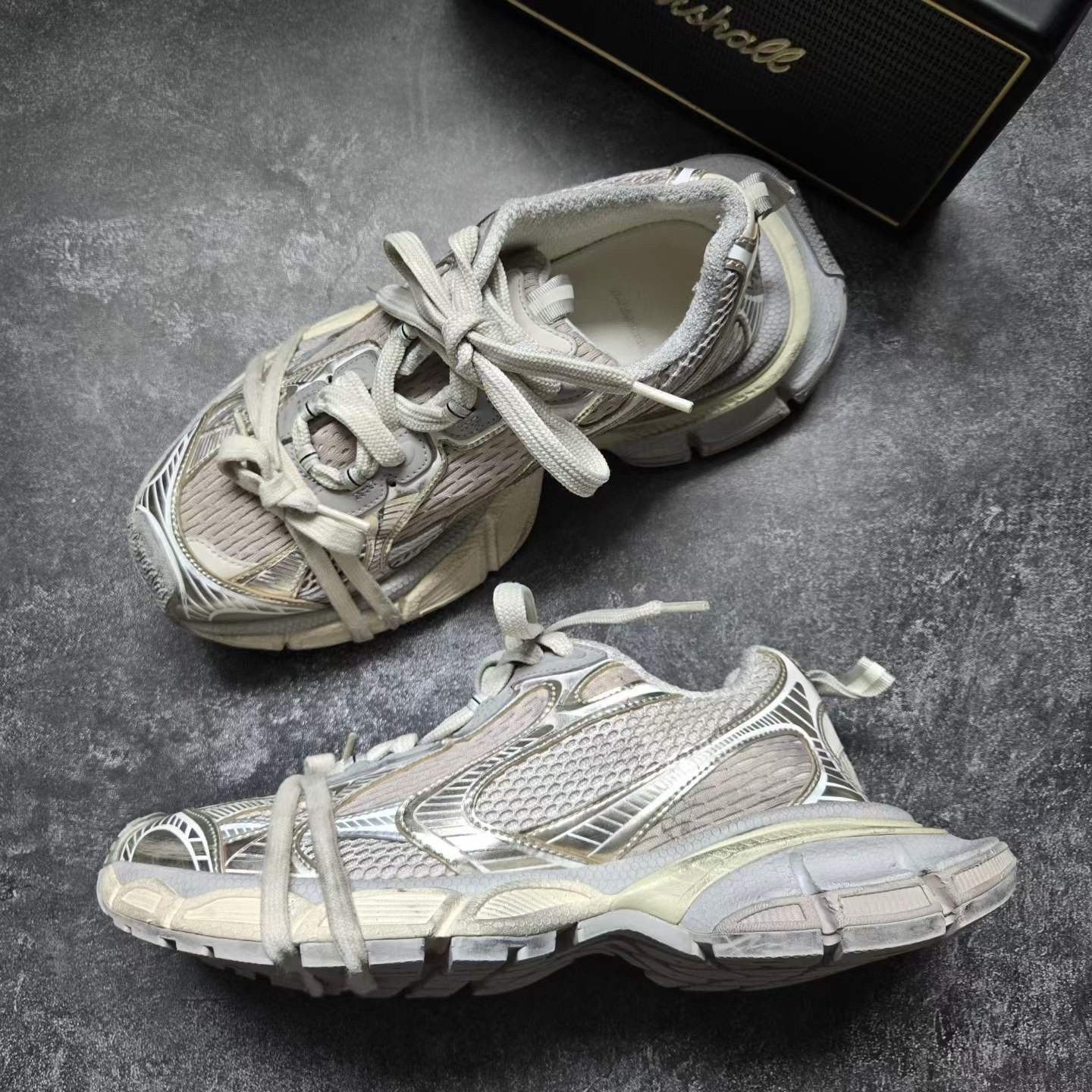 Balenciaga Balenciaga Beige Lowtop Sneakers 7.5 Men Size US 7.5 / EU 40-41 - 4 Thumbnail