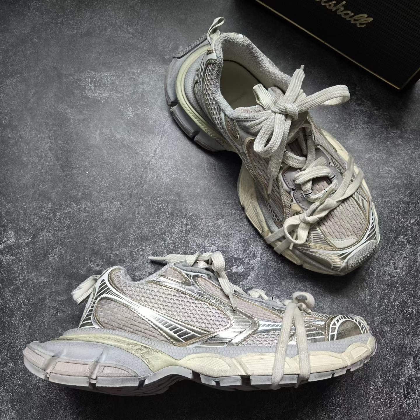 Balenciaga Balenciaga Beige Lowtop Sneakers 7.5 Men Size US 7.5 / EU 40-41 - 6 Thumbnail