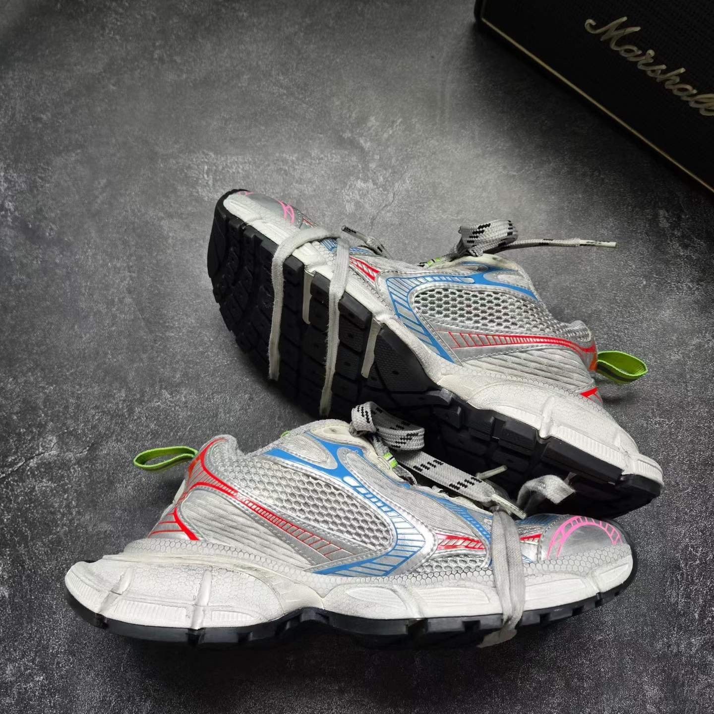 Balenciaga Balenciaga Rainbow Multi Lowtop Sneakers us_6-5 Women Size US 6.5 / IT 36.5 - 9 Thumbnail