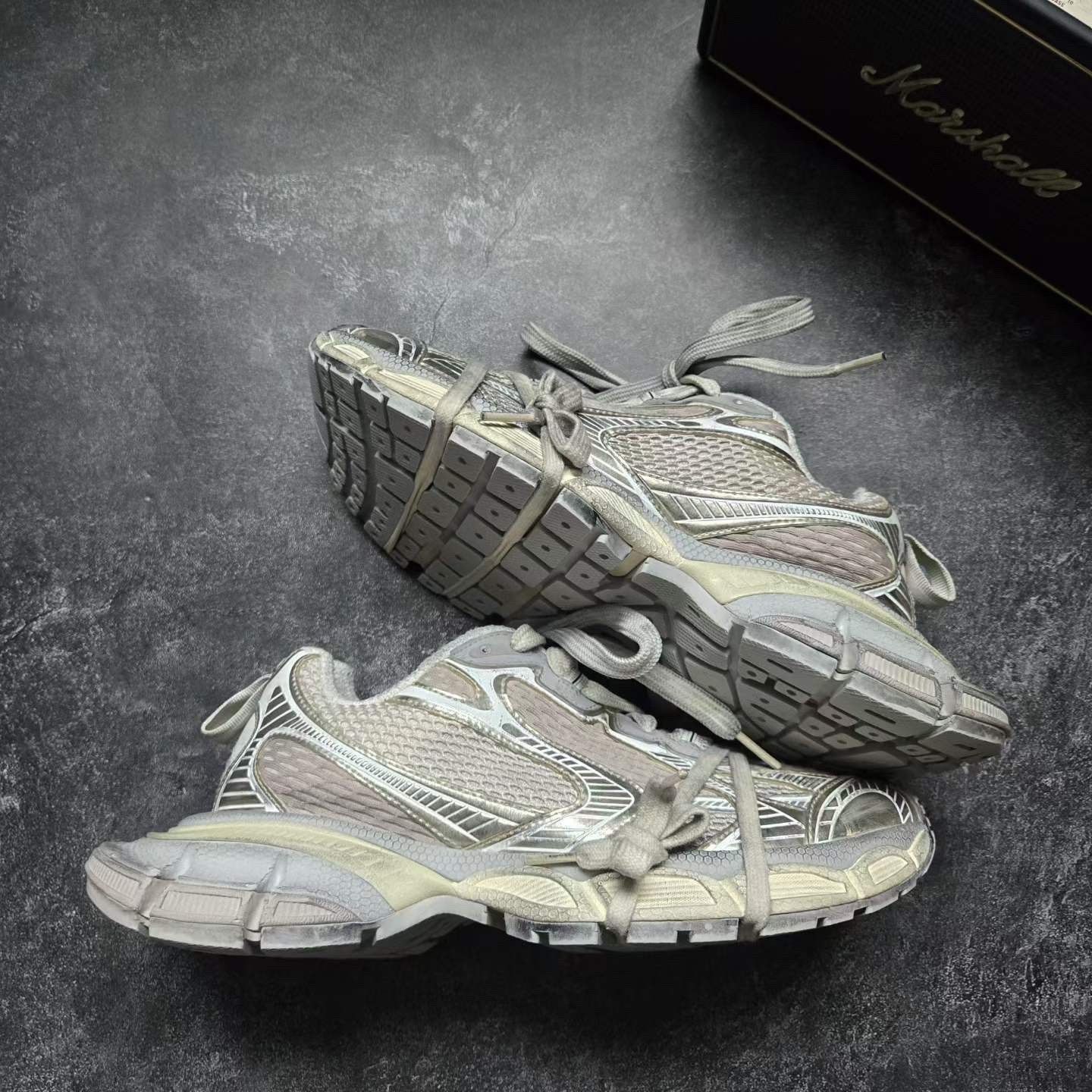 Balenciaga Balenciaga Beige Lowtop Sneakers 7.5 Men Size US 7.5 / EU 40-41 - 8 Thumbnail