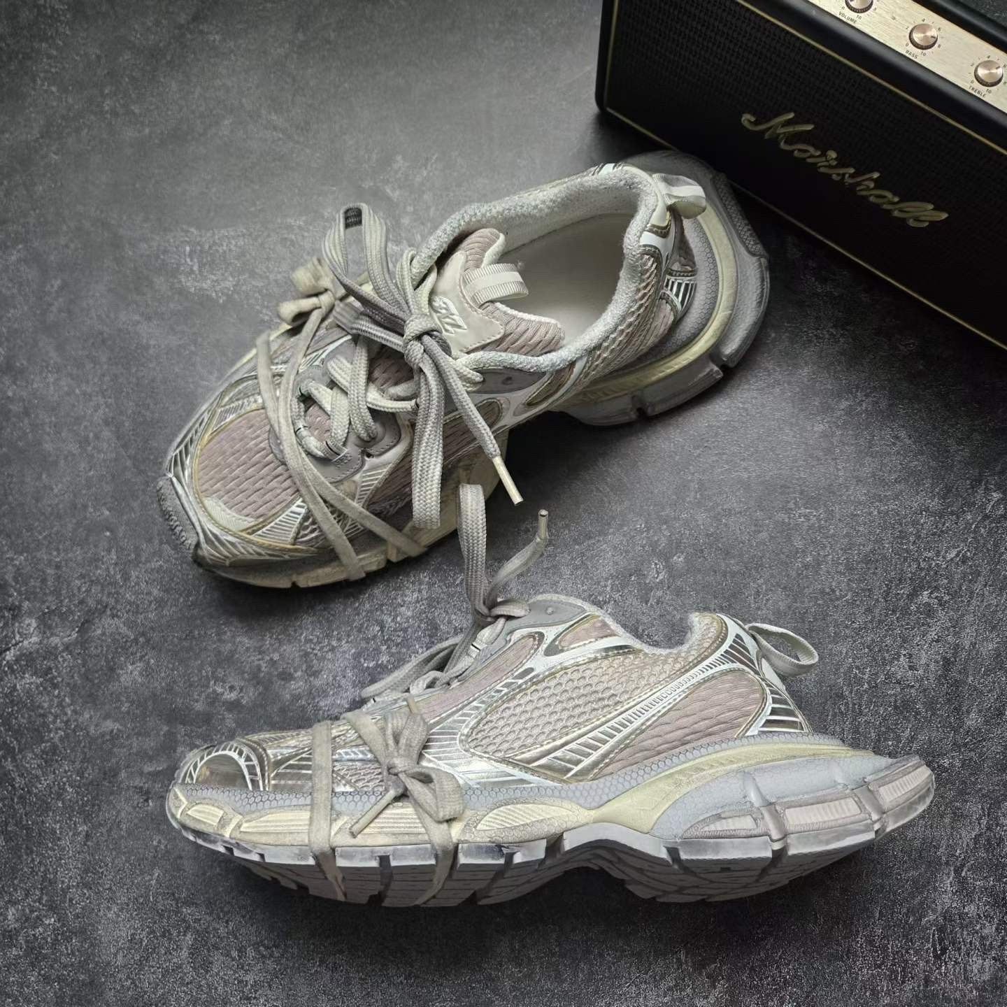 Balenciaga Balenciaga Beige Lowtop Sneakers 7.5 Men Size US 7.5 / EU 40-41 - 4 Thumbnail