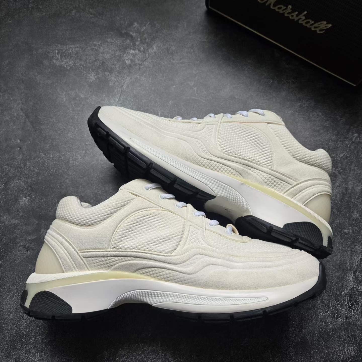 Chanel Chanel Lowtop Sneakers us_10-5 Women Size US 10.5 / IT 40.5 - 9 Thumbnail