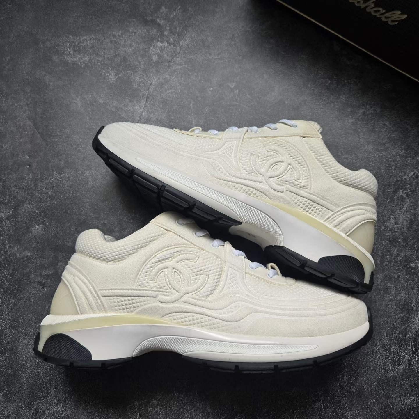 Chanel Chanel Lowtop Sneakers us_10-5 Women Size US 10.5 / IT 40.5 - 8 Thumbnail