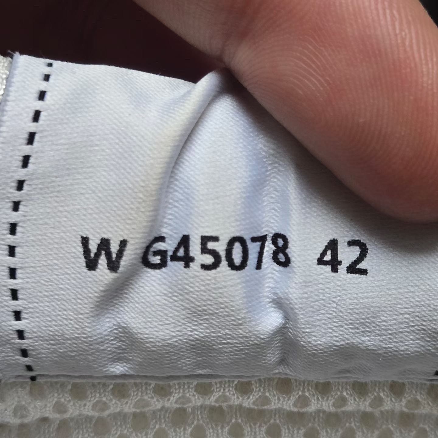 Chanel Chanel Lowtop Sneakers us_10-5 Women Size US 10.5 / IT 40.5 - 5 Thumbnail