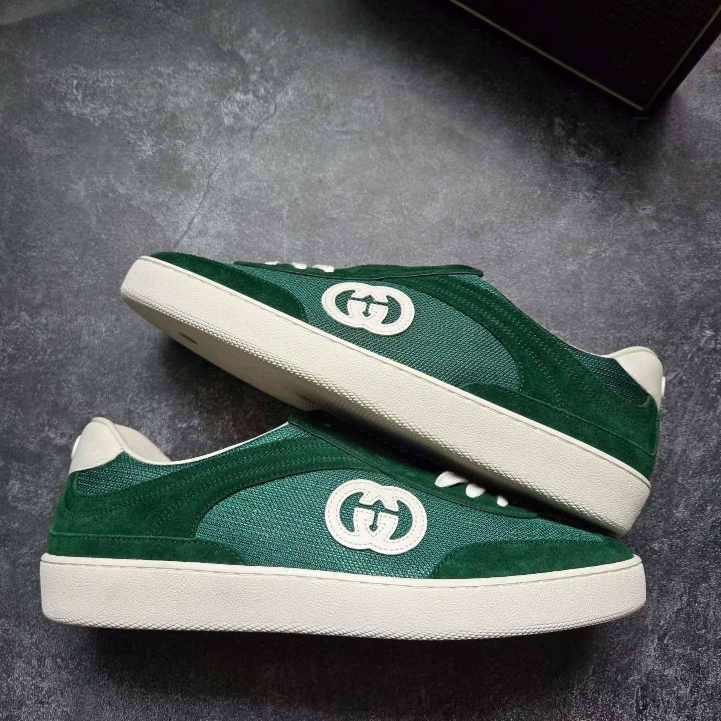 Gucci Gucci Green Lowtop Sneakers 6.5 Men Size US 6.5 / EU 39-40 - 8 Thumbnail